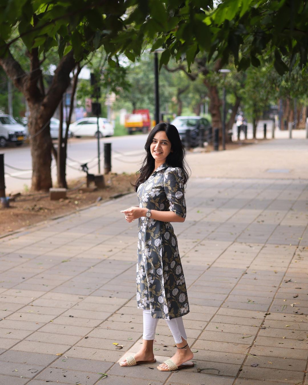 Grey Floral Top - Studio Thari
