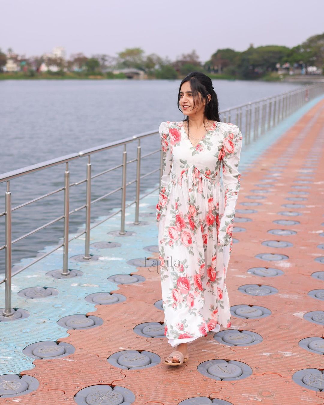 White floral Alia cut set Studio Thari White floral Alia cut set Studio Thari