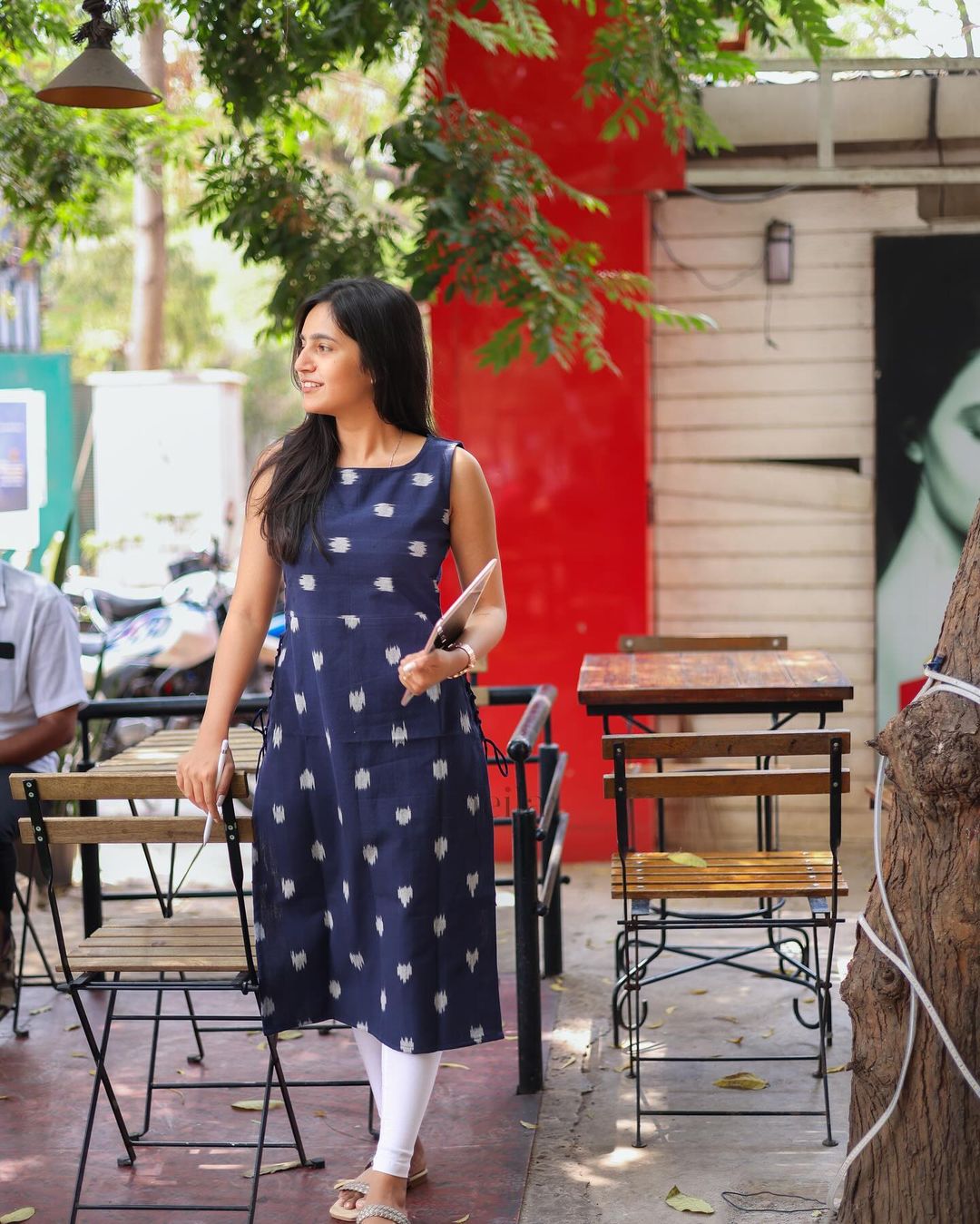 Navy blue cotton sleeveless top - Studio Thari