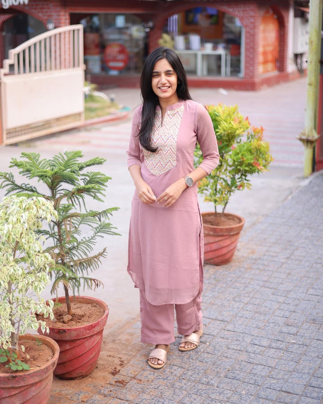 Onion Pink Co-ord set made out of pure georgette fabric with Palazzo pant - Studio Thari