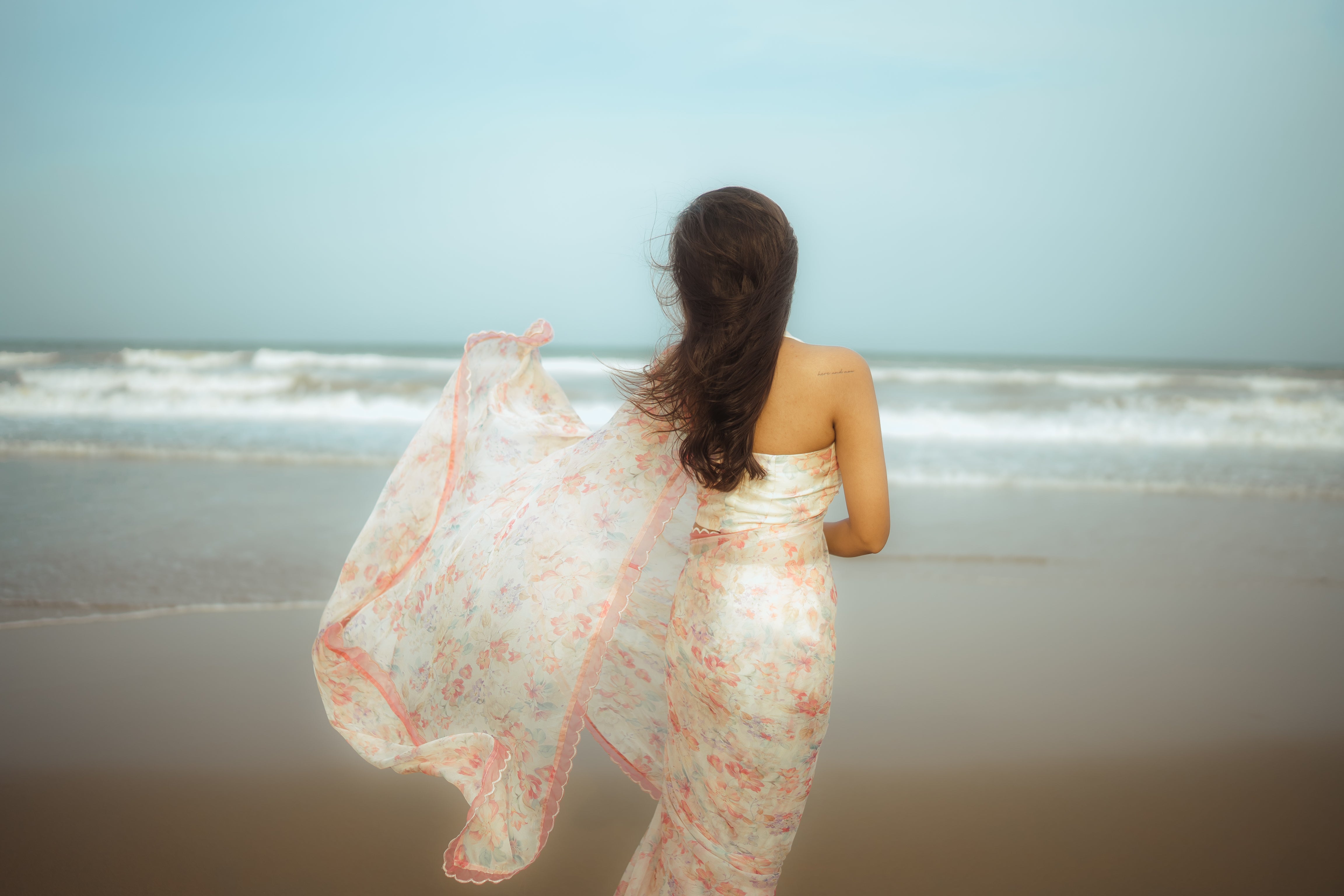 White floral haze saree