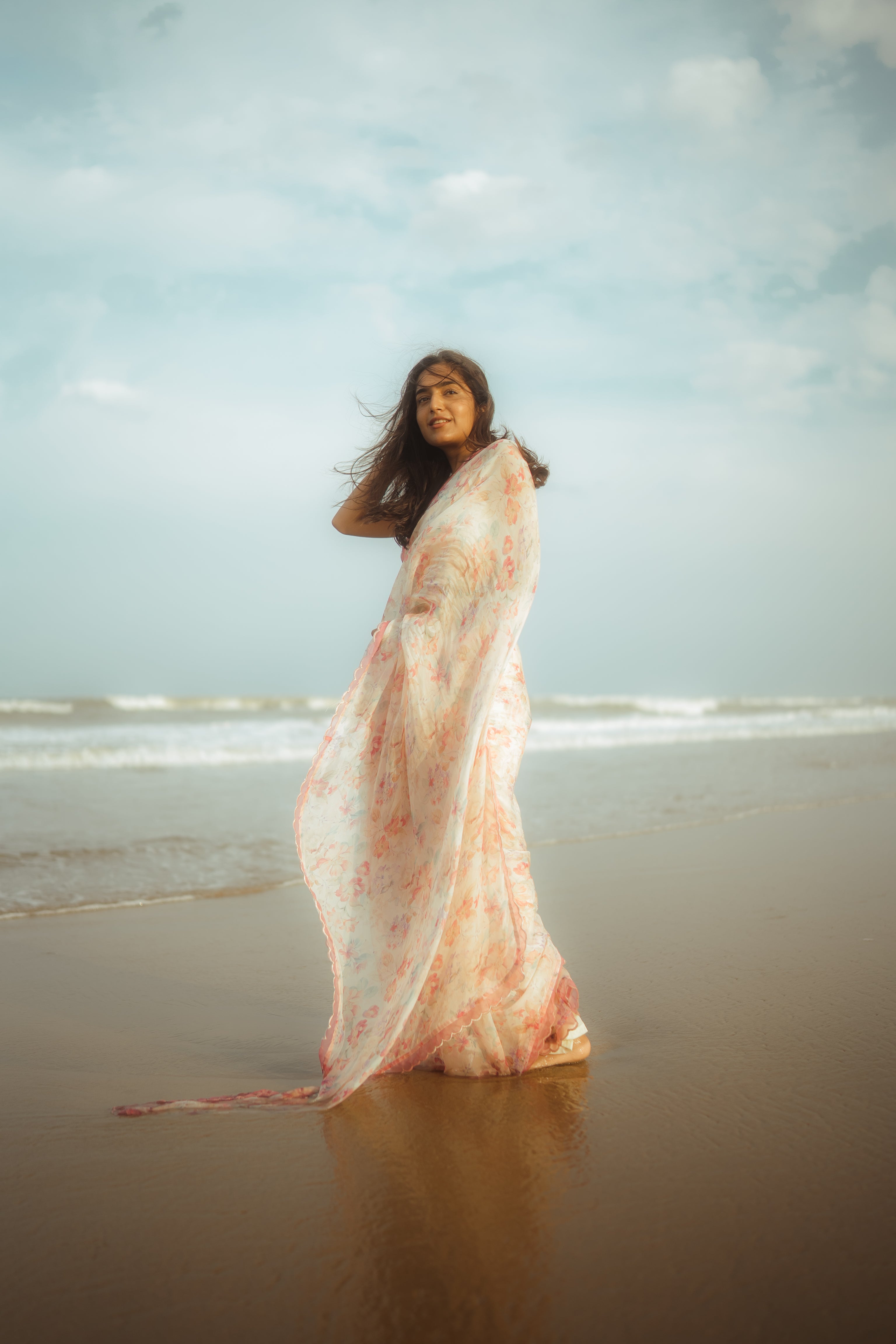 White floral haze saree