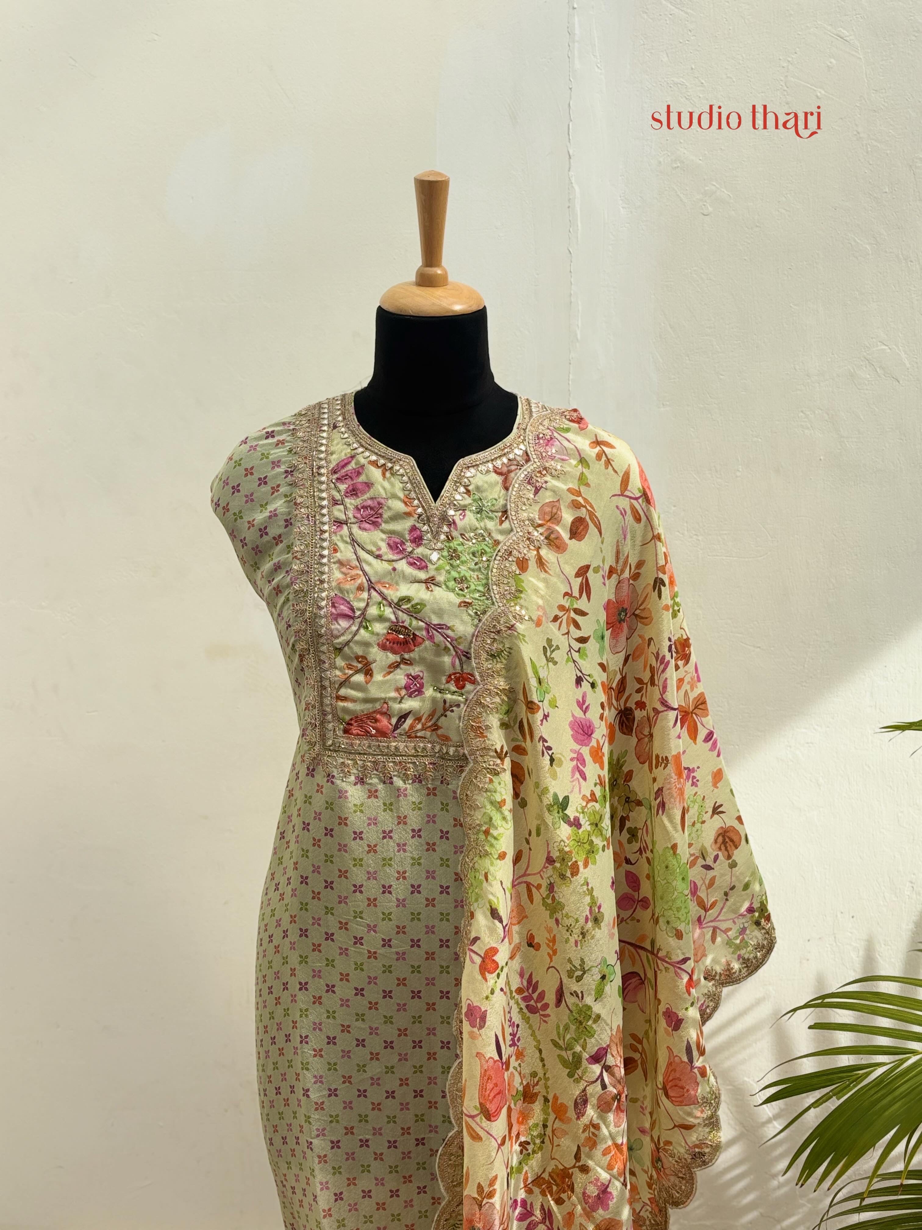 Pastel ivory floral semi stitched salwar suit