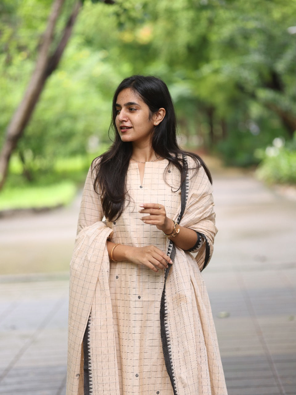 Chic Beige Checked Top with Duppata