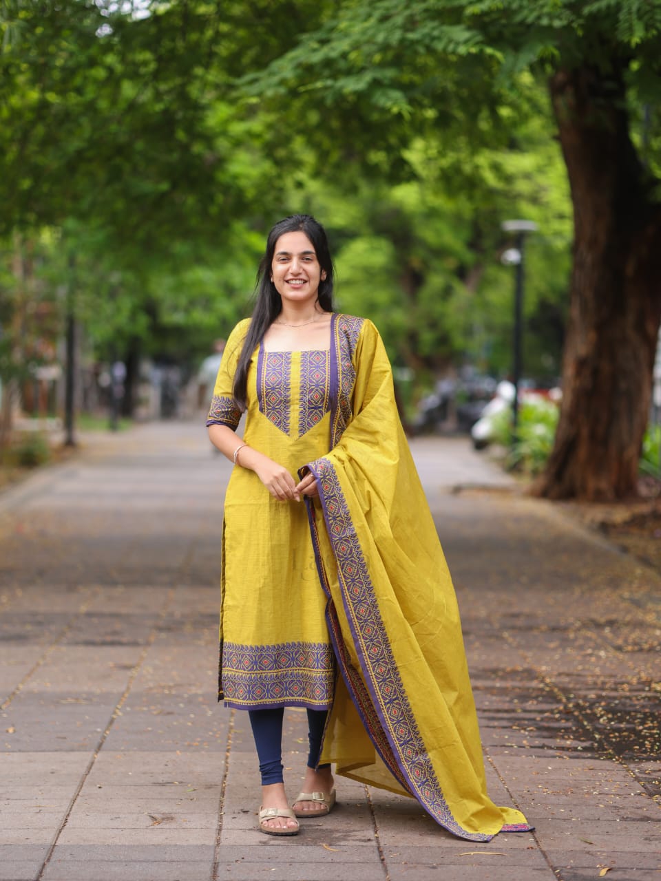 Mehandhi green with blue border kanchi cotton top and duppata