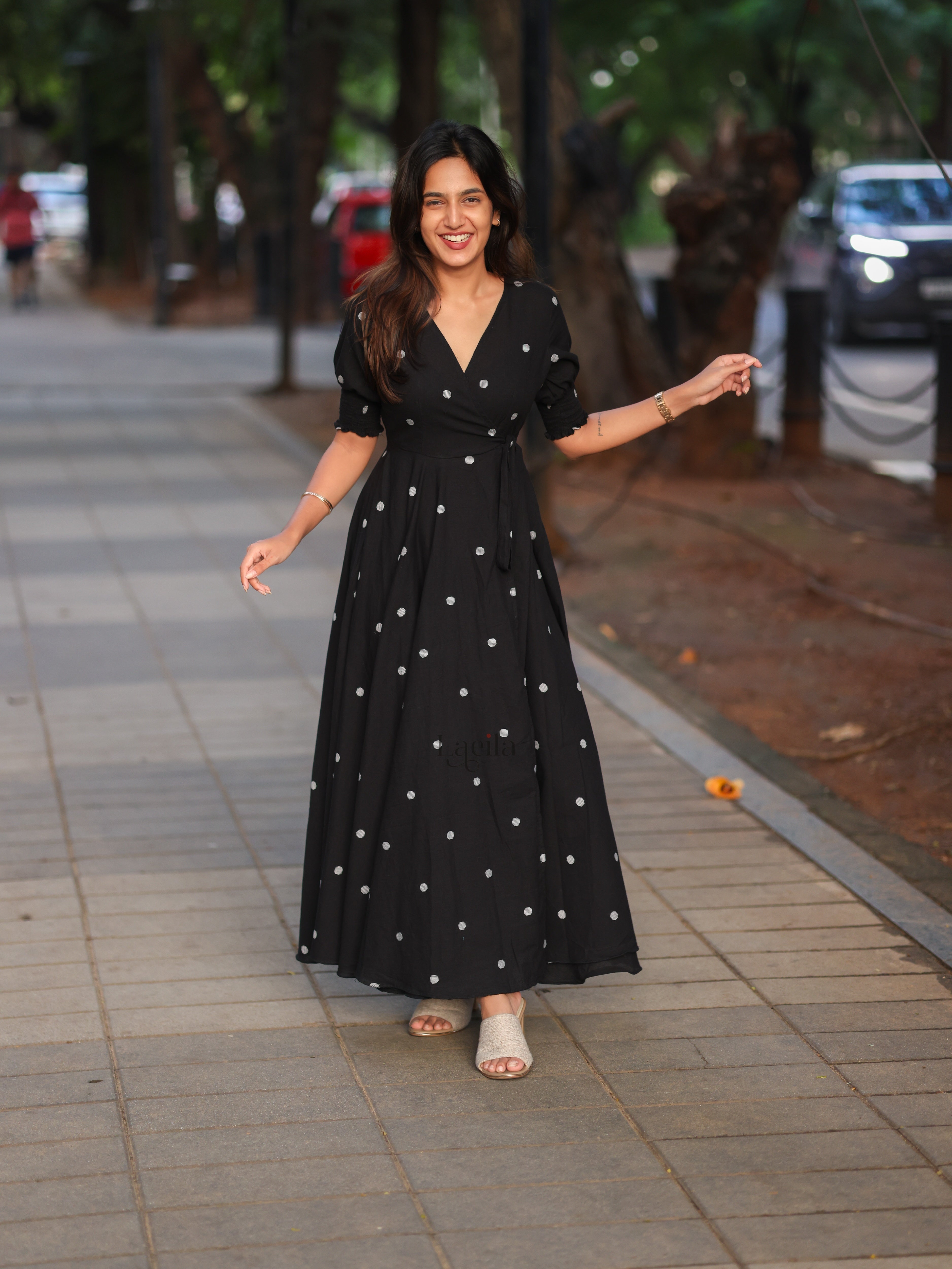 Black Polka dots Cotton warp gown
