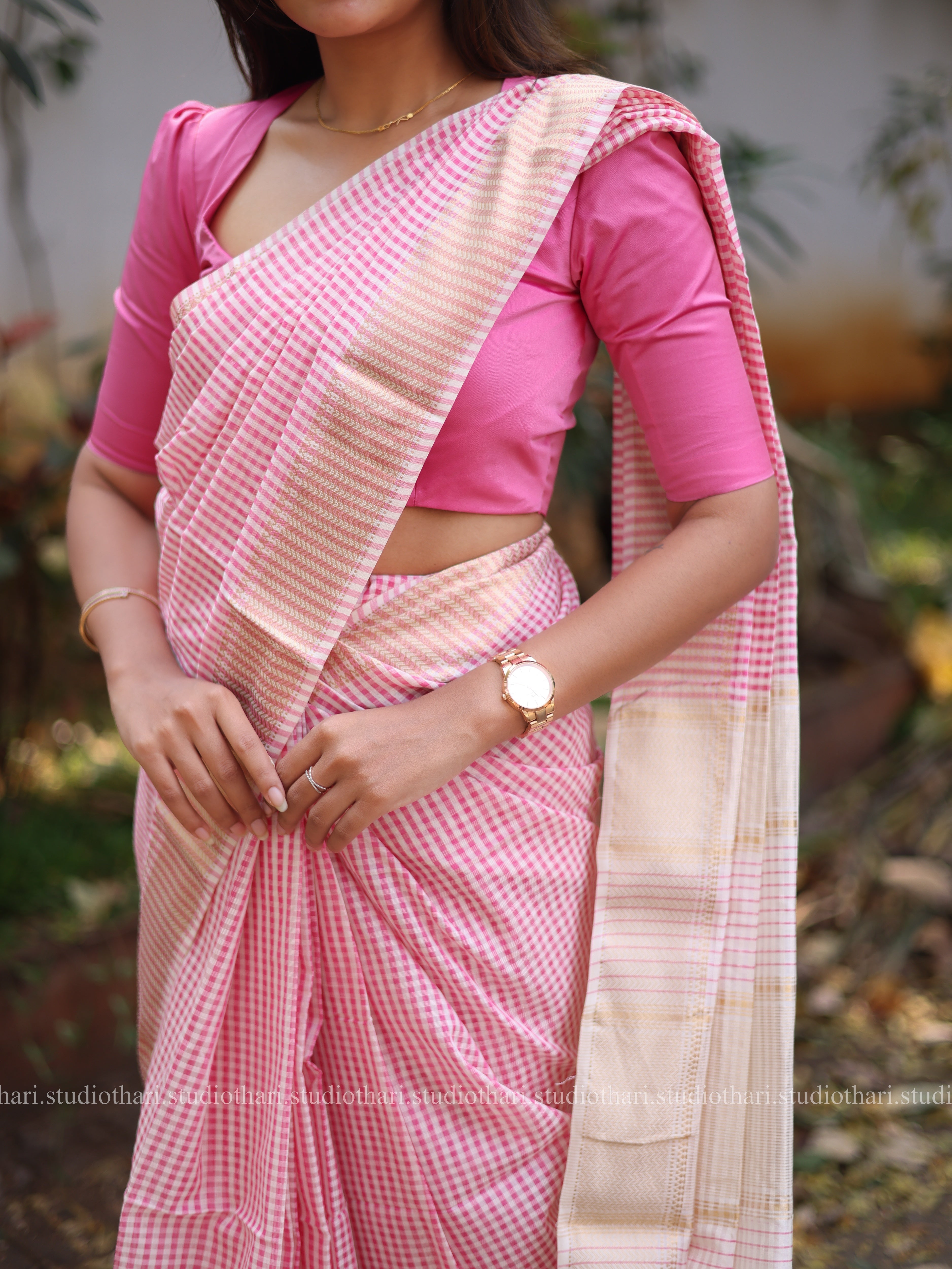 Pink Maheshwari checked saree