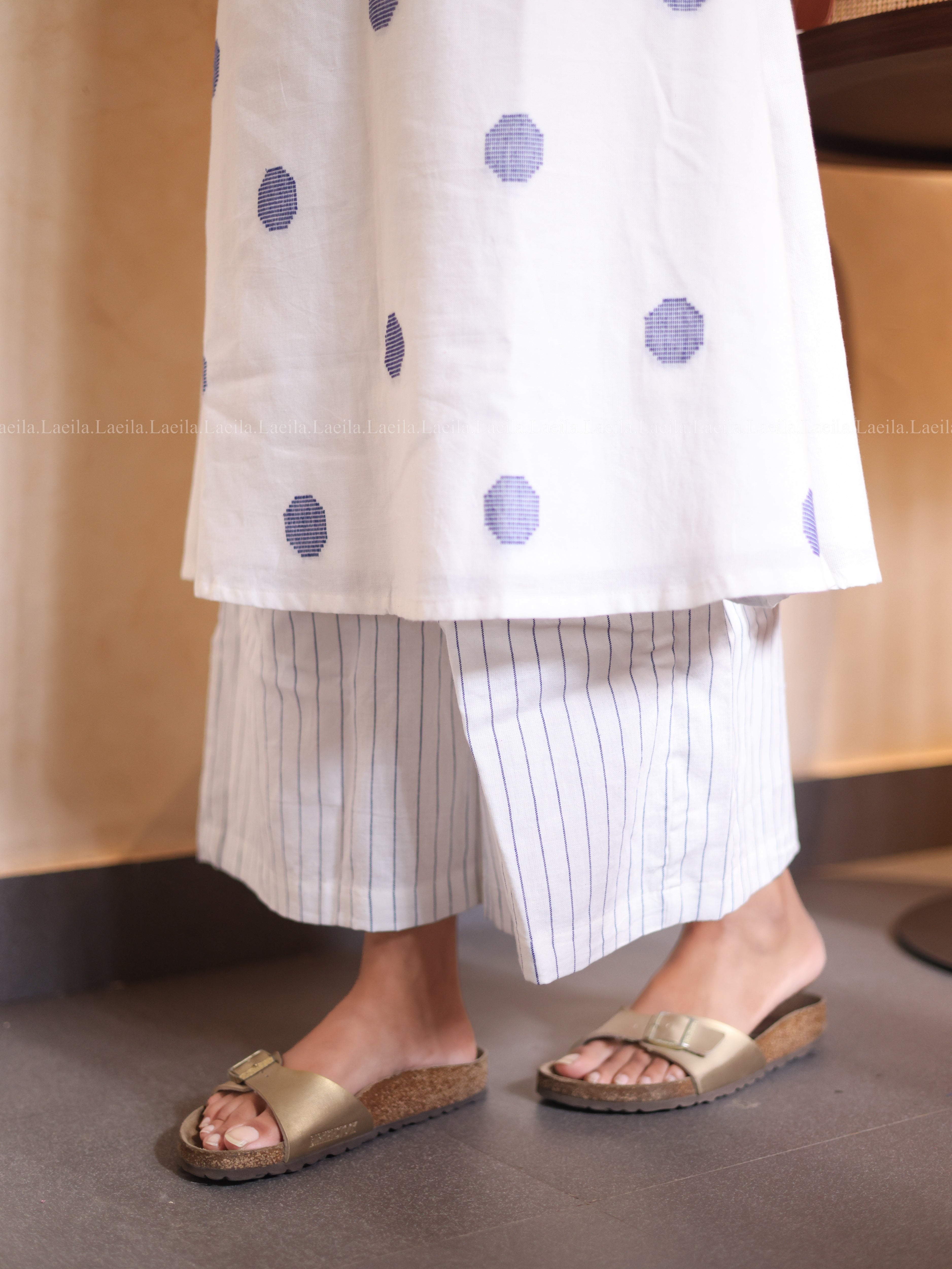 White Polka Handloom Meera Set