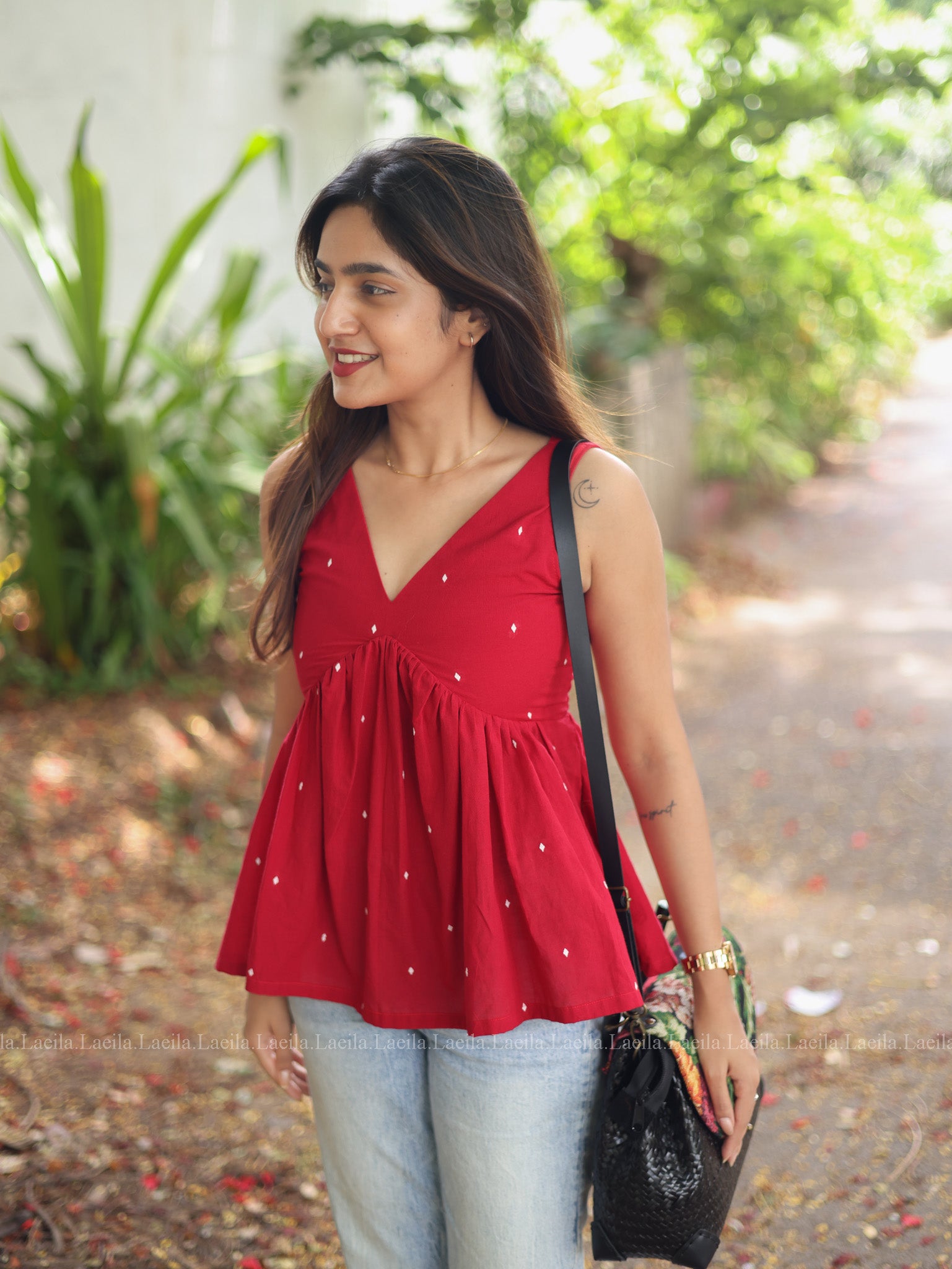 Red Maya Short Top