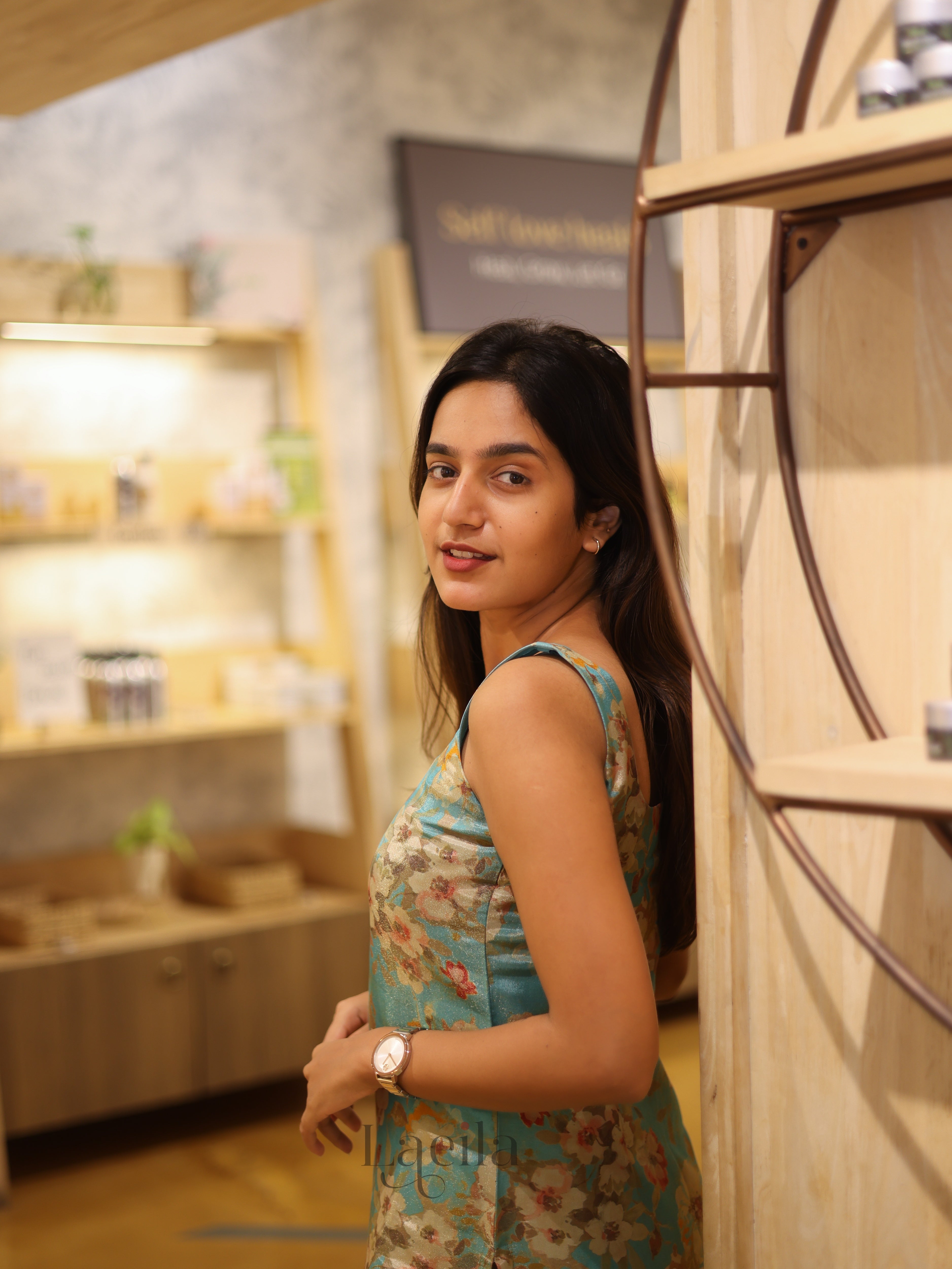 Turquoise blue flower top