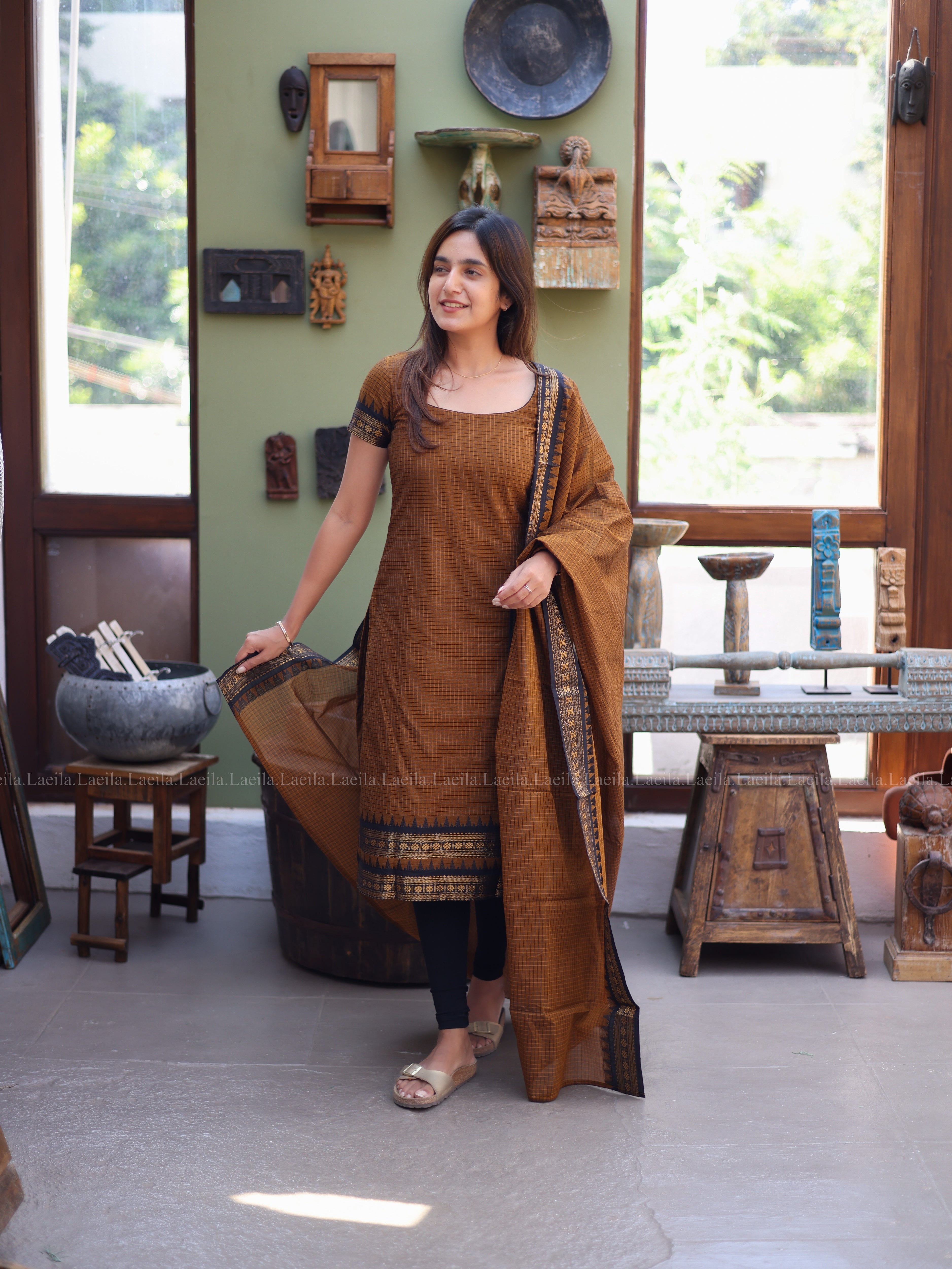 Brown Checked & Black Border Kanchi Cotton Top & Dupatta