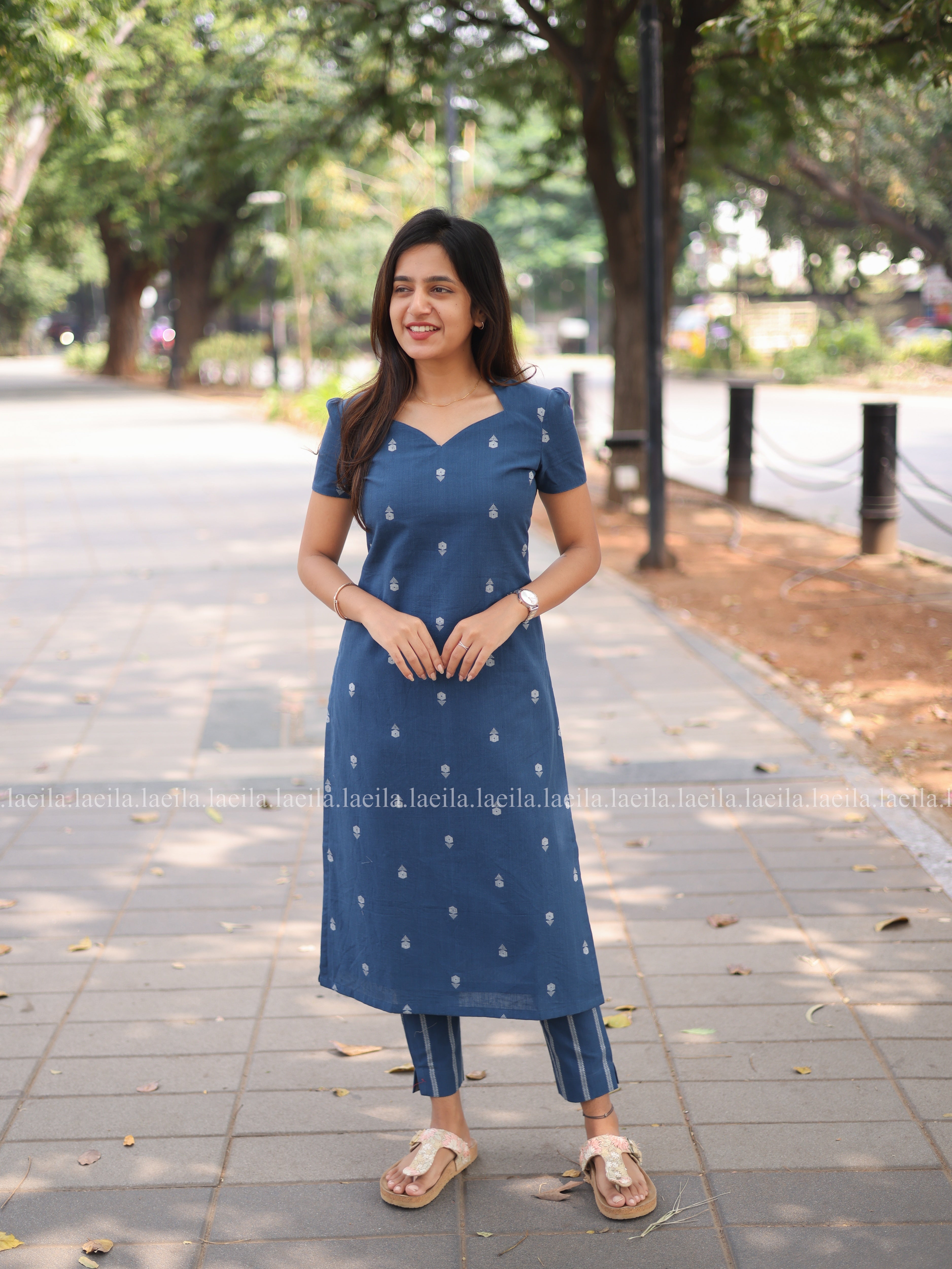 Lapis Blue Meera cotton set