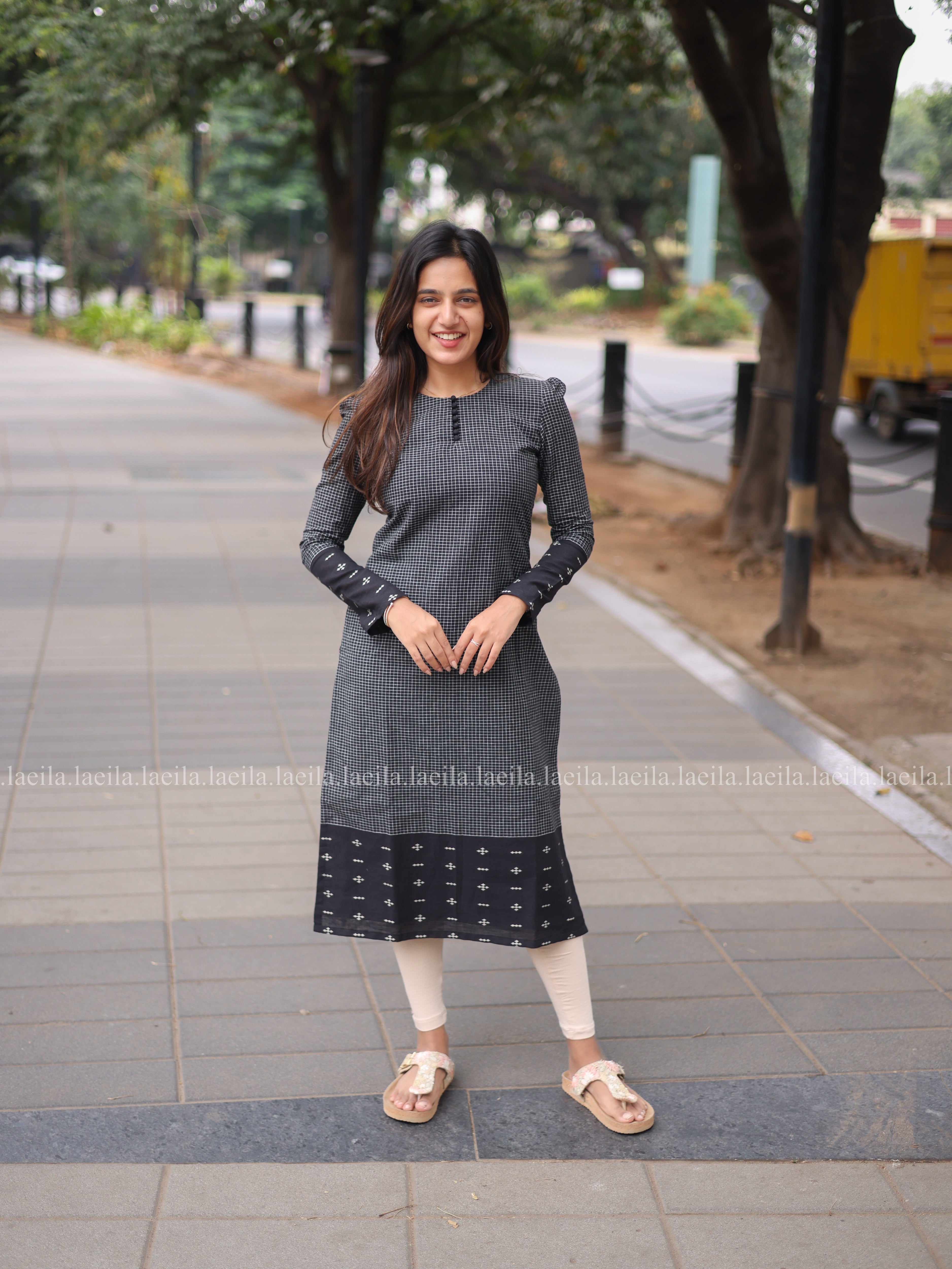 Black checked full sleeve top