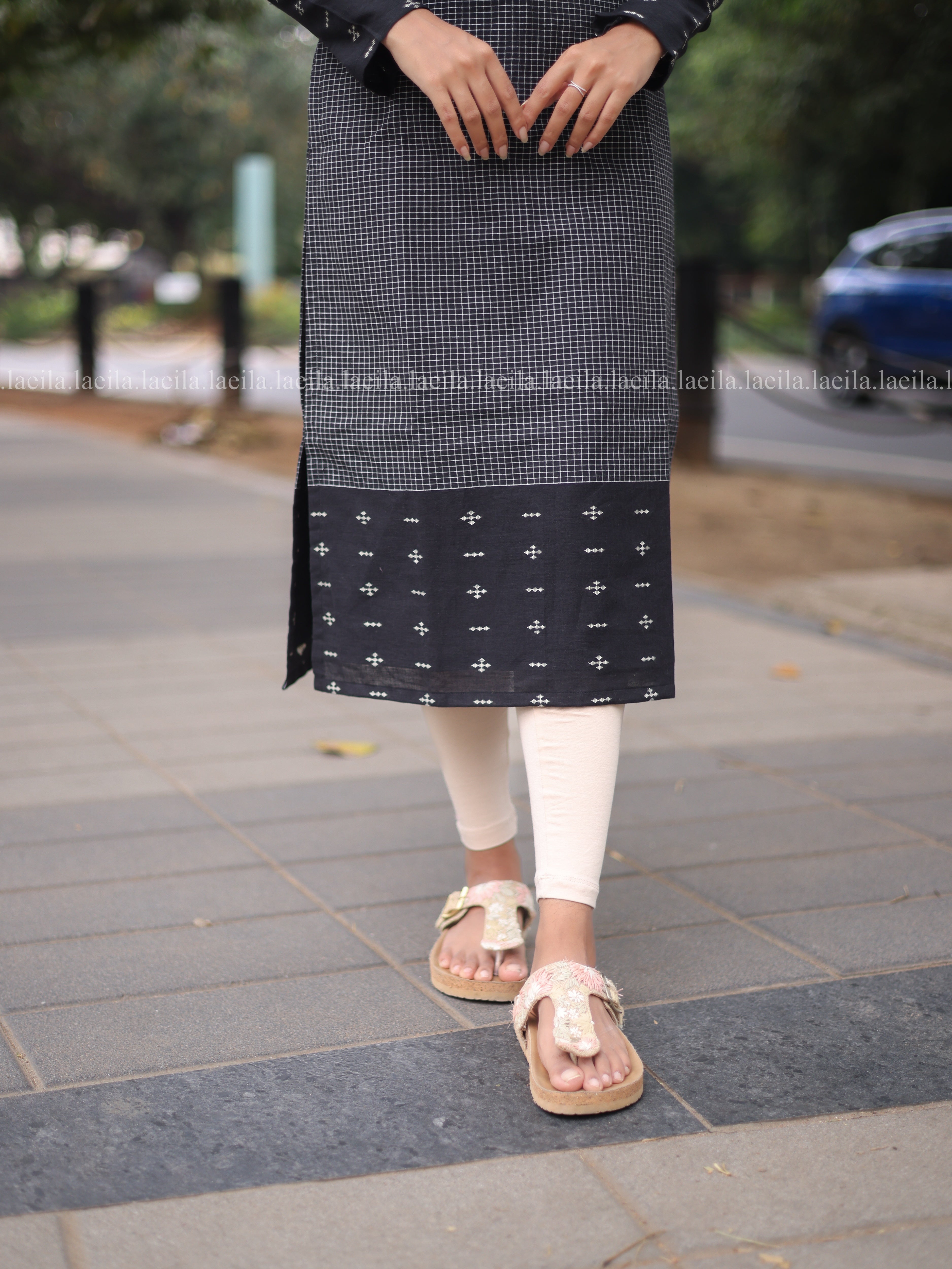 Black checked full sleeve top