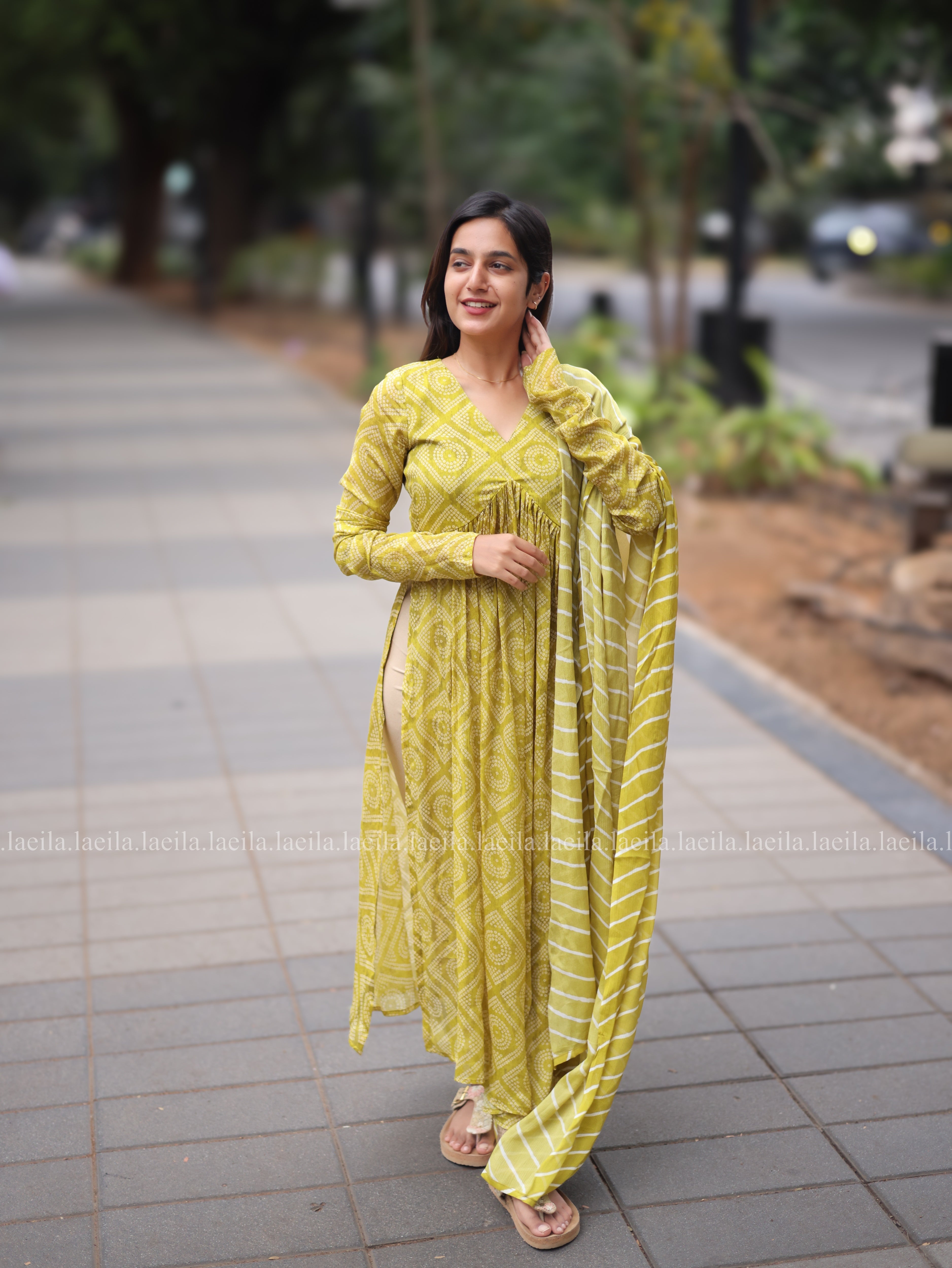 Pear Green Alia cut Top & Dupatta