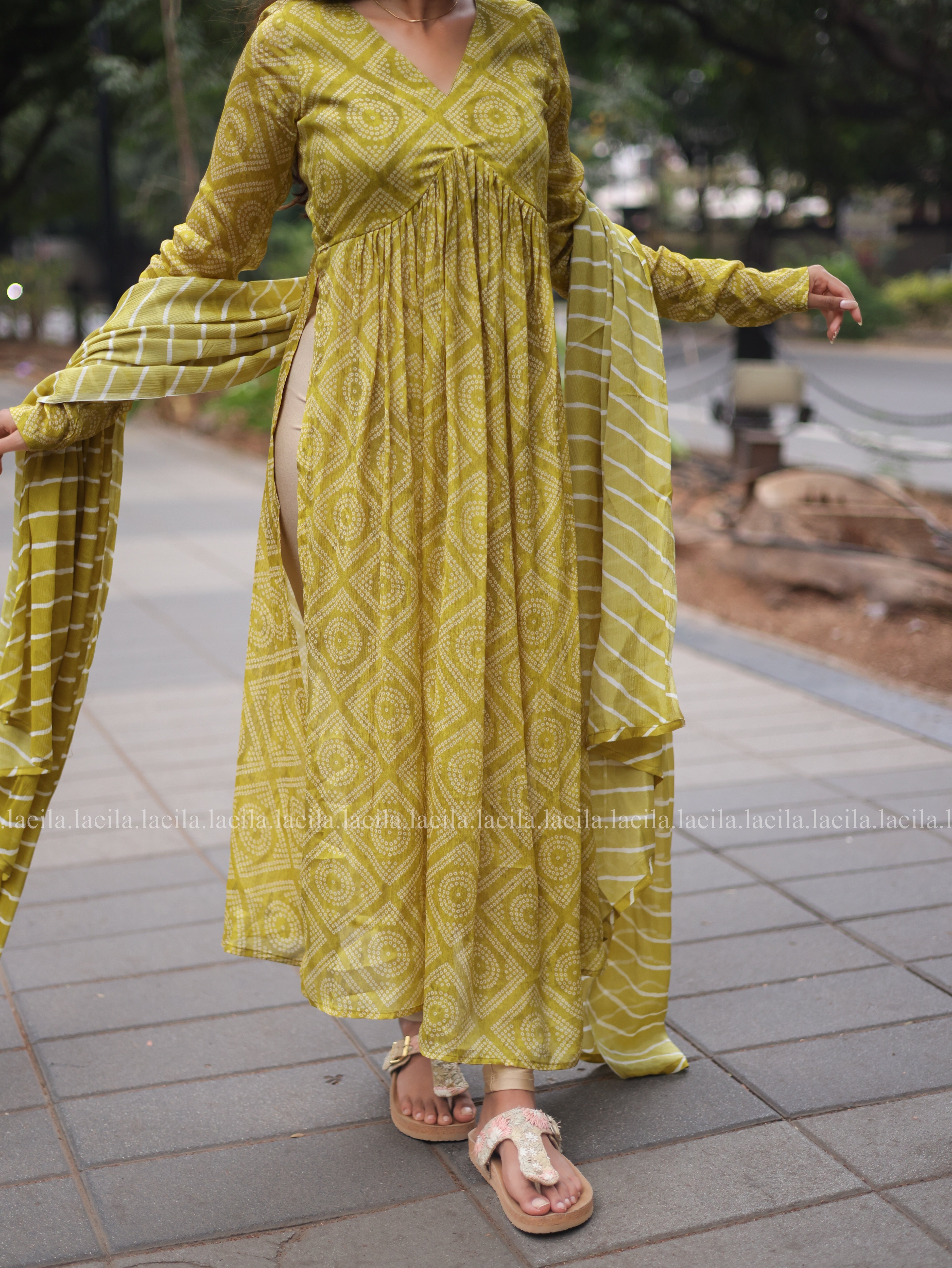 Pear Green Alia cut Top & Dupatta