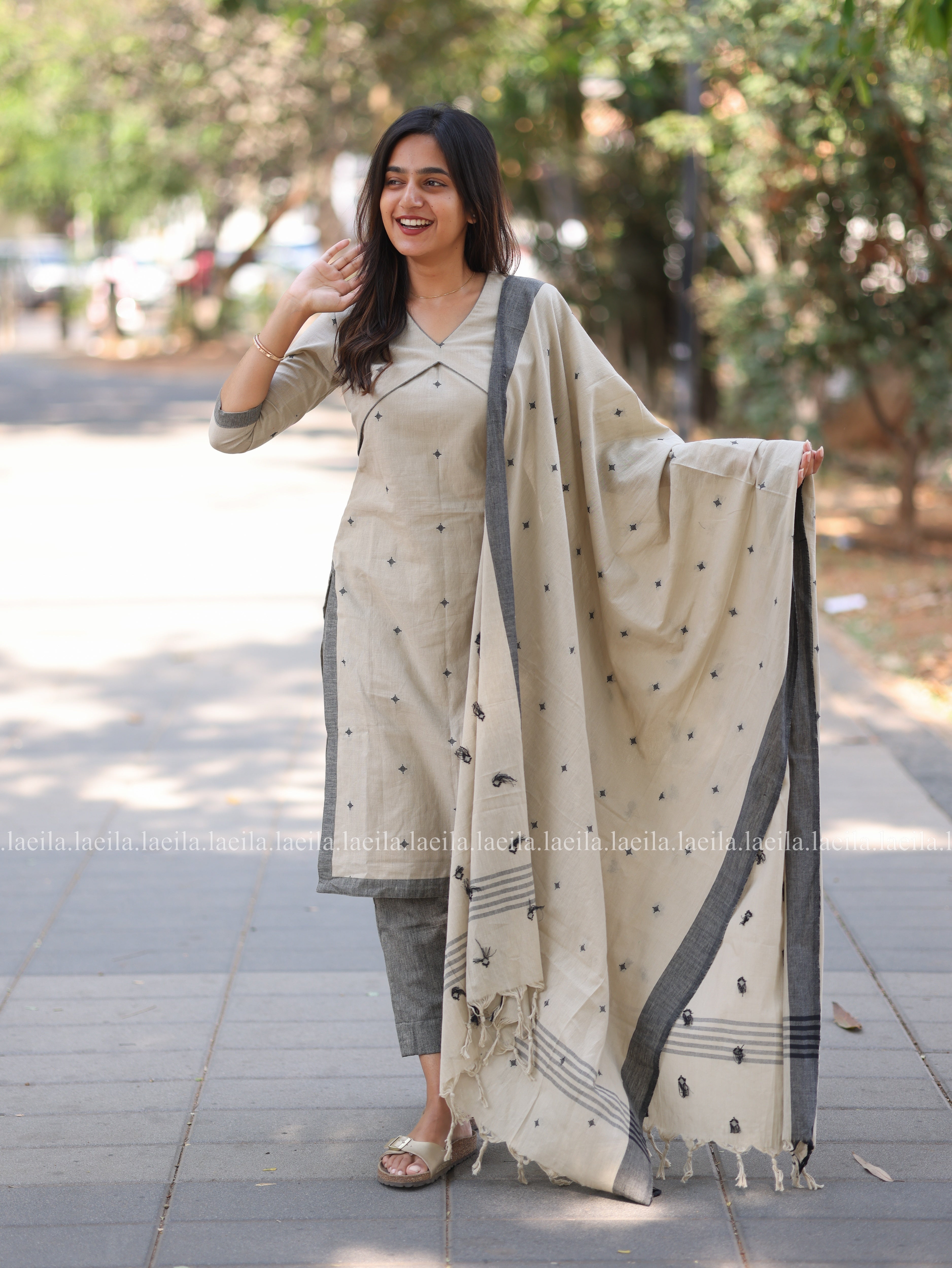 Beige with grey Cotton kadhambari set