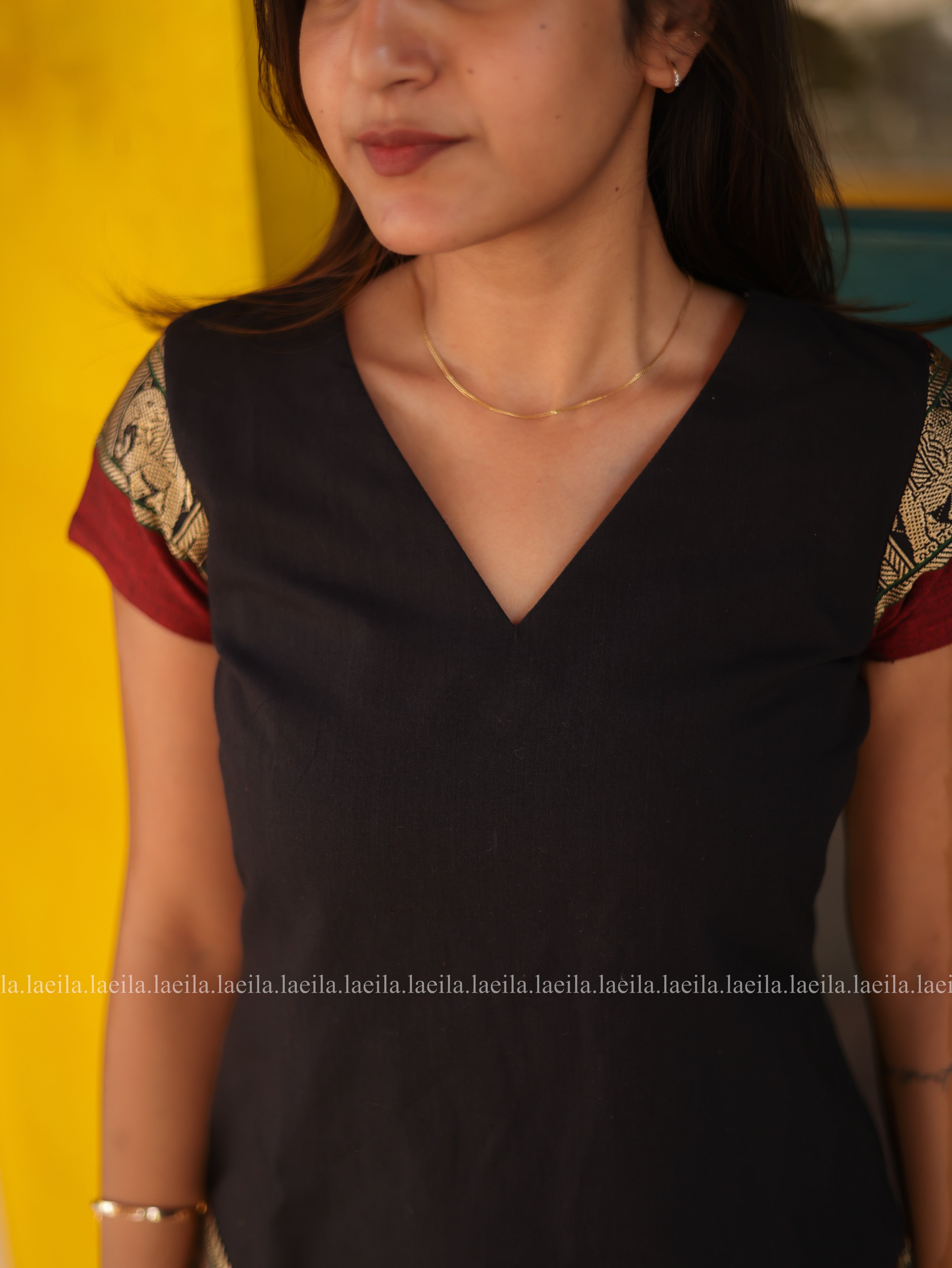 Maya Black Short Sleeve Top