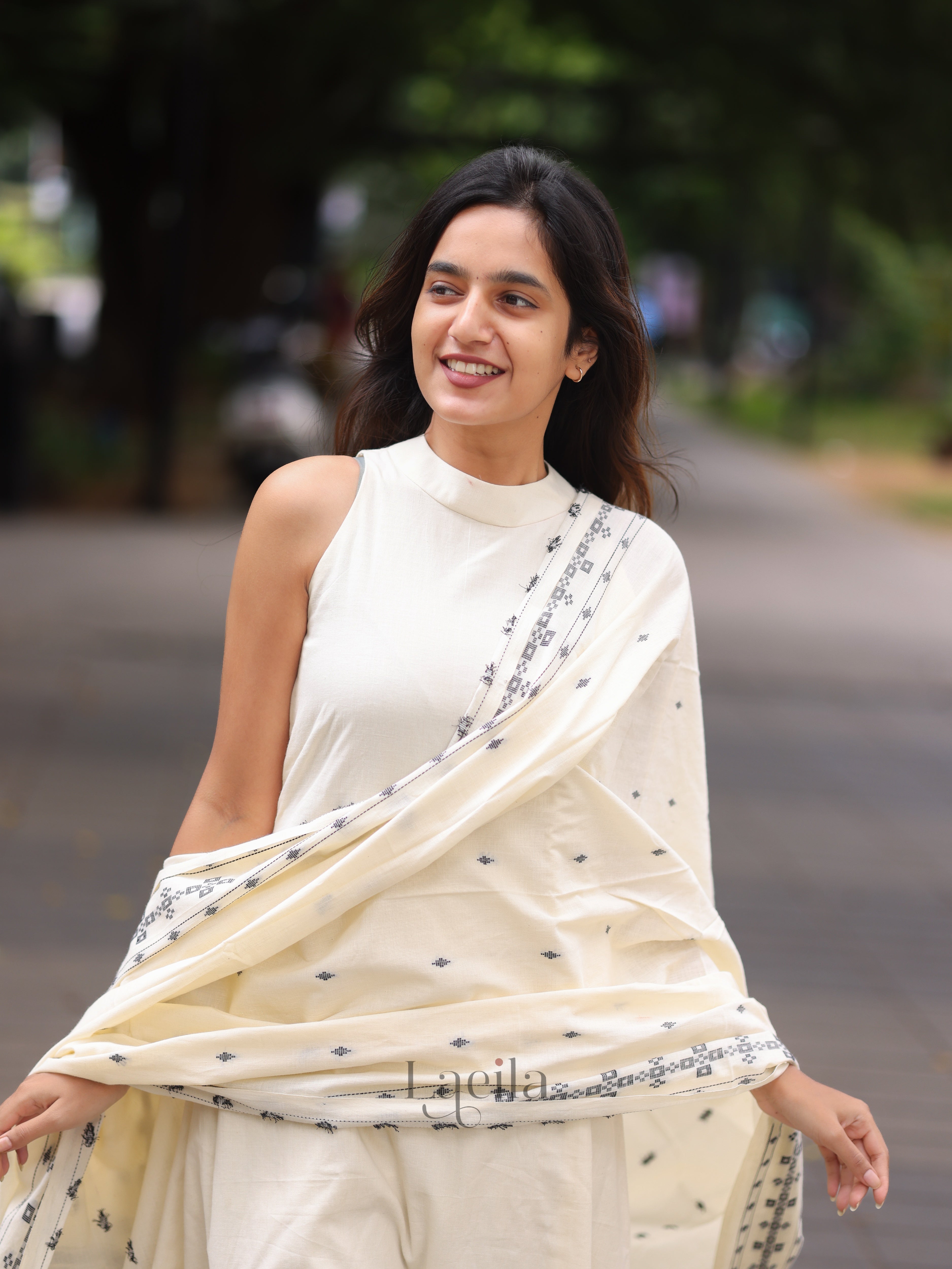 White Handloom Cotton Kadhambari Set (Pant / Bottom Only)