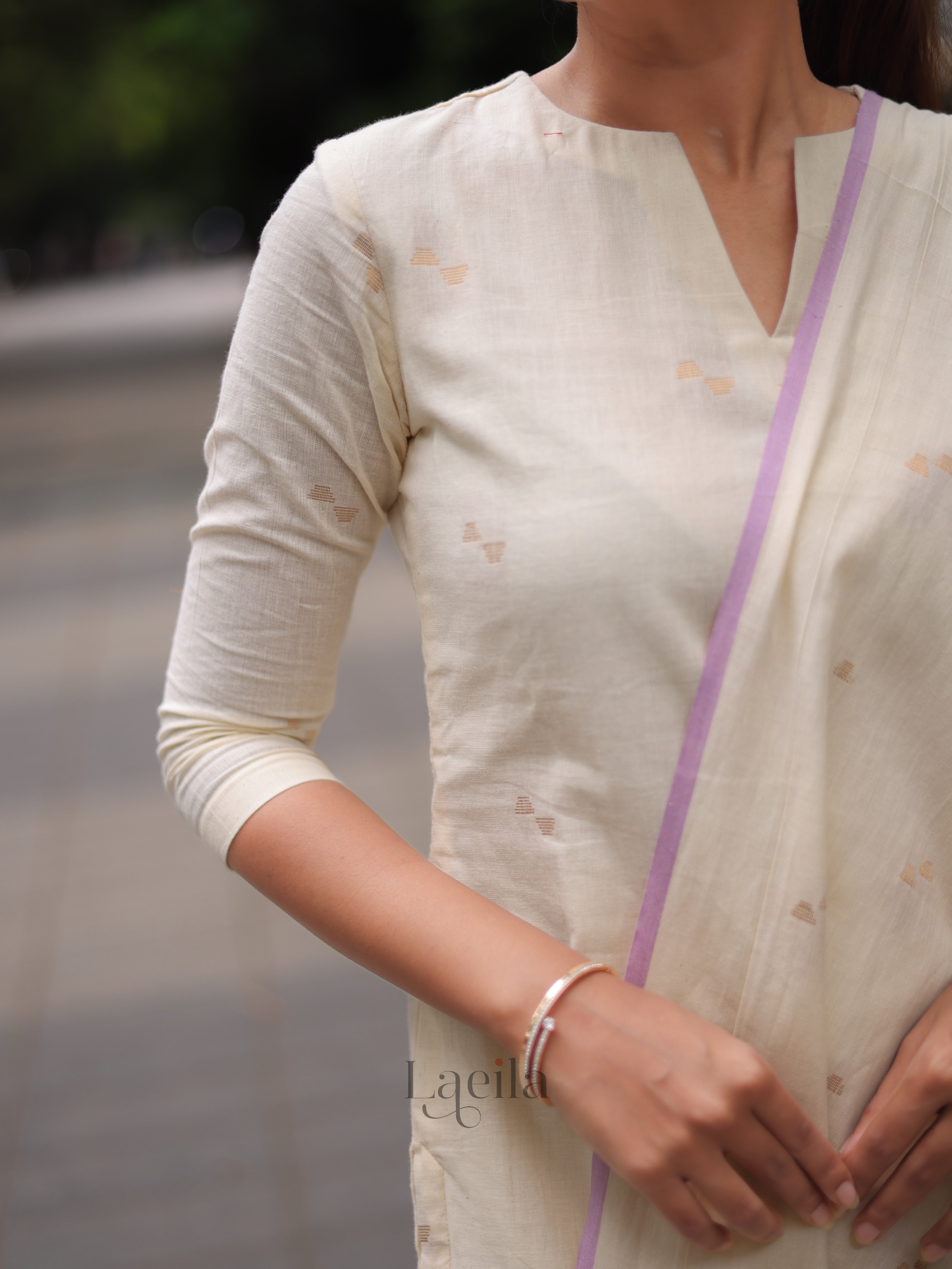 Half White Cotton Kadambari Set