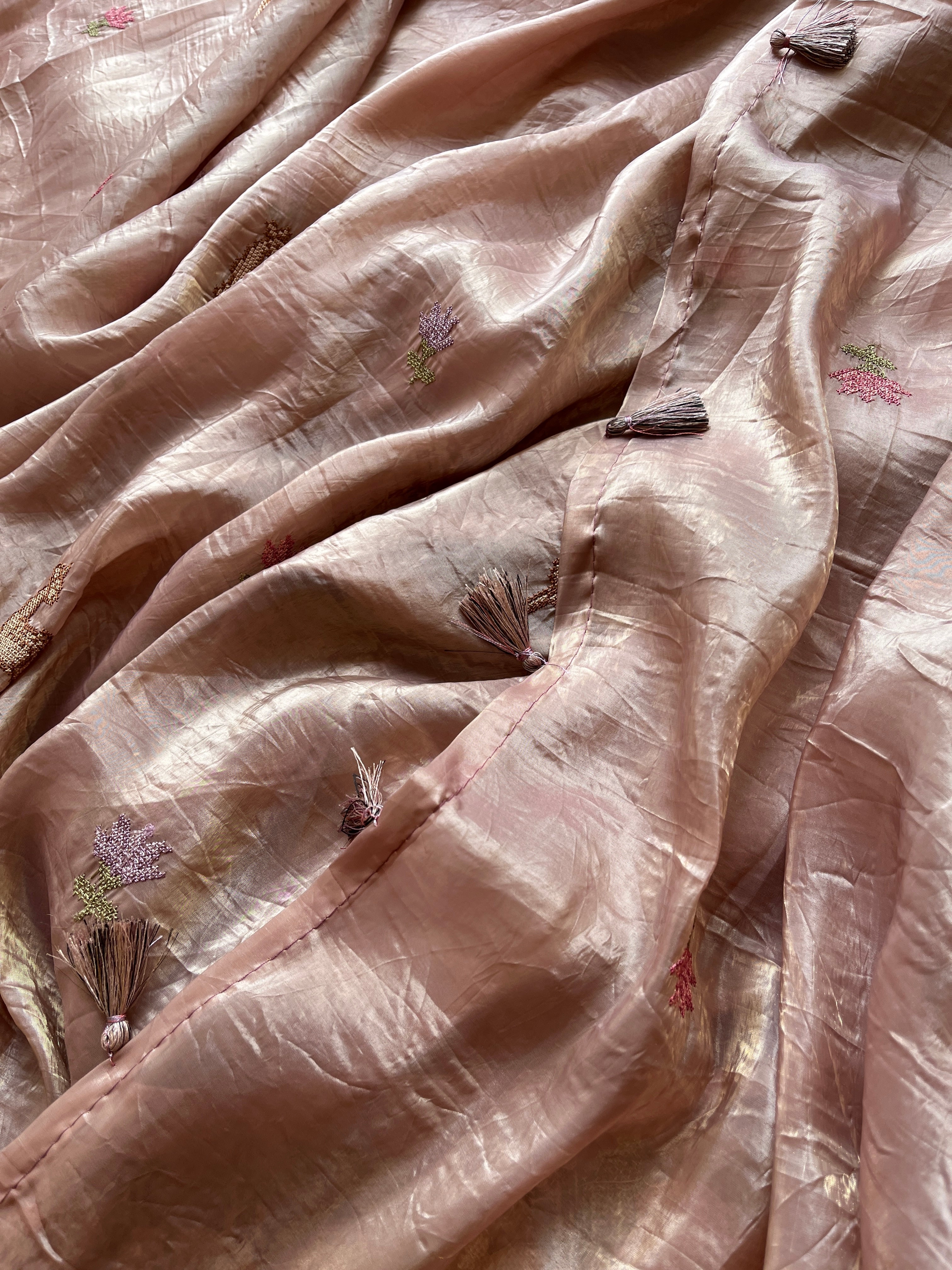 Vintage Mauve Crushed Tissue saree