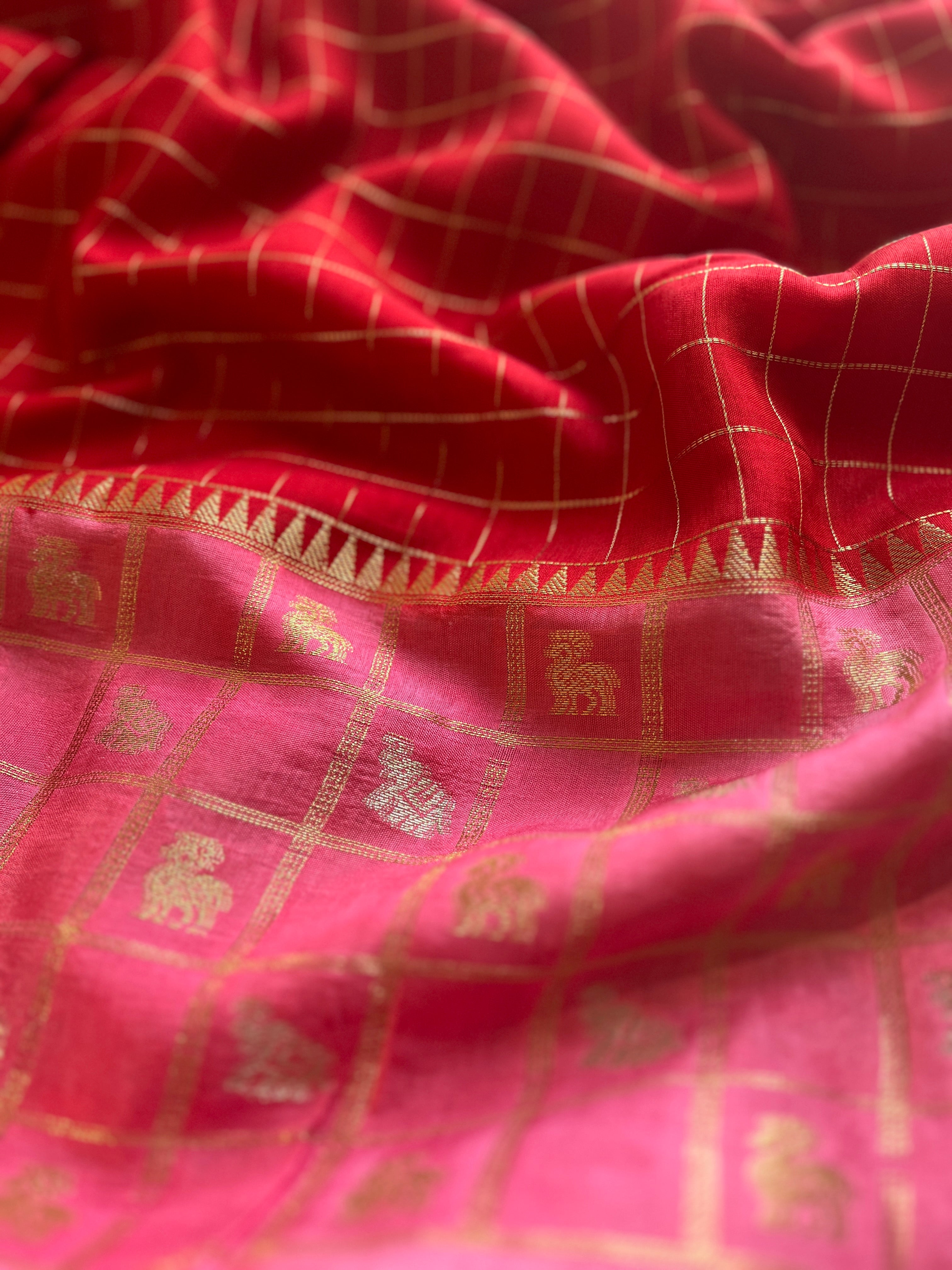 Muthu kattam red viscose silk saree