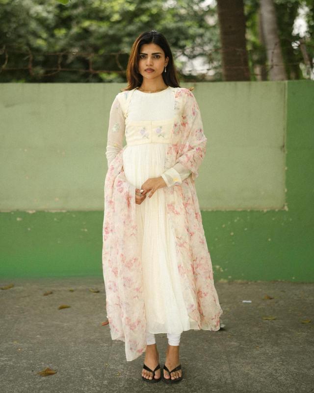 Nila Floral Anarkali Set