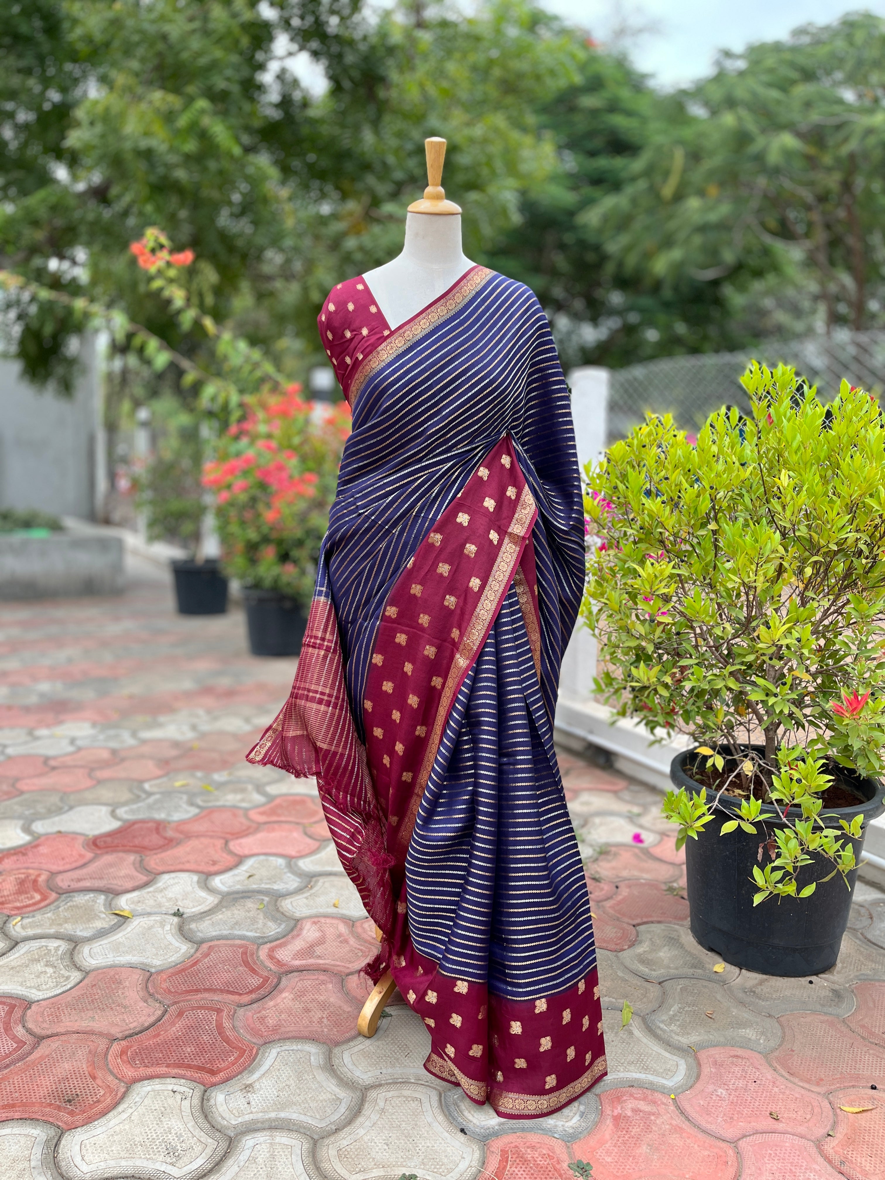 Navy Blue with Maroon Viscose Silk Saree
