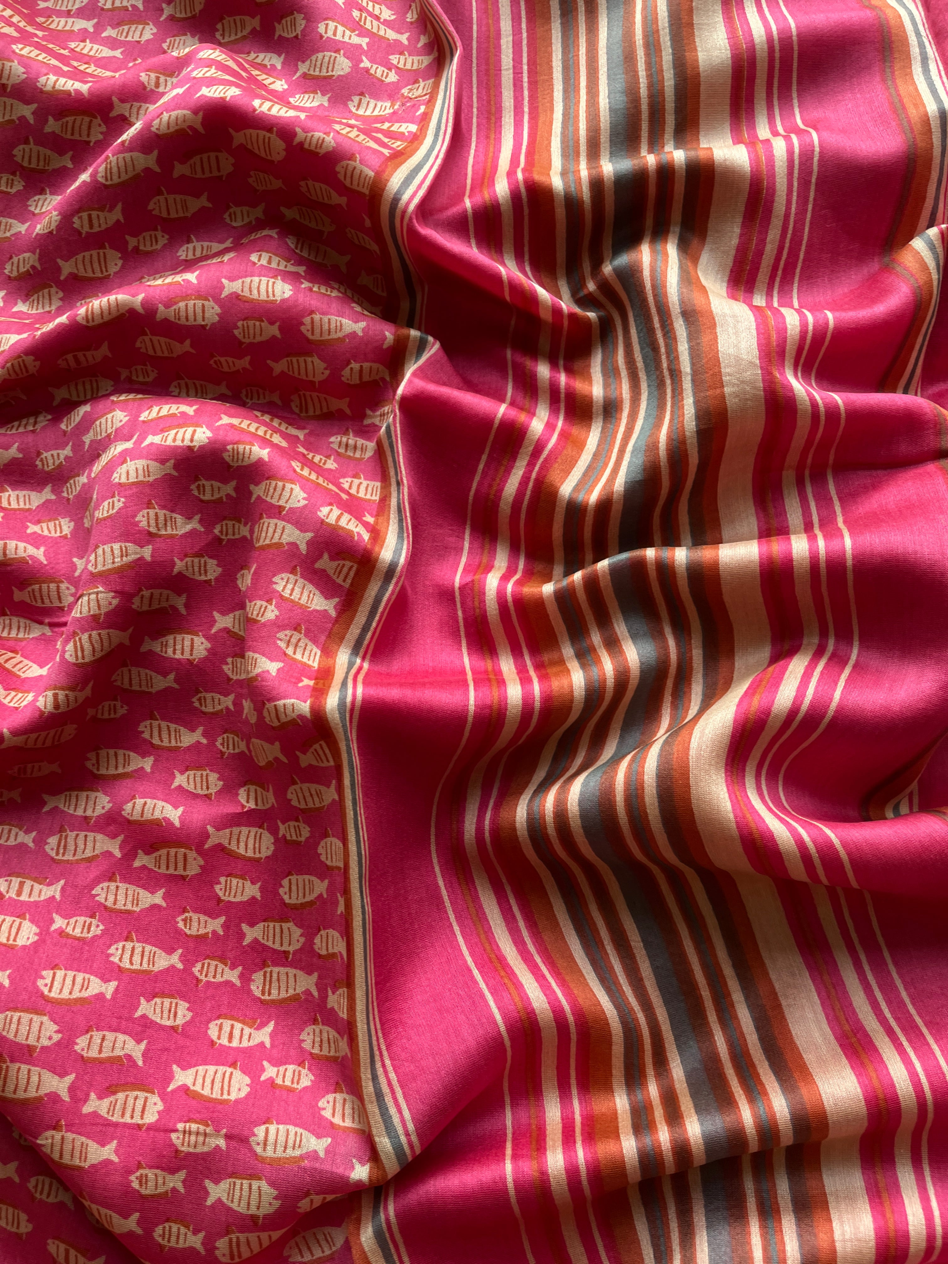 Pink fish printed Chanderi saree