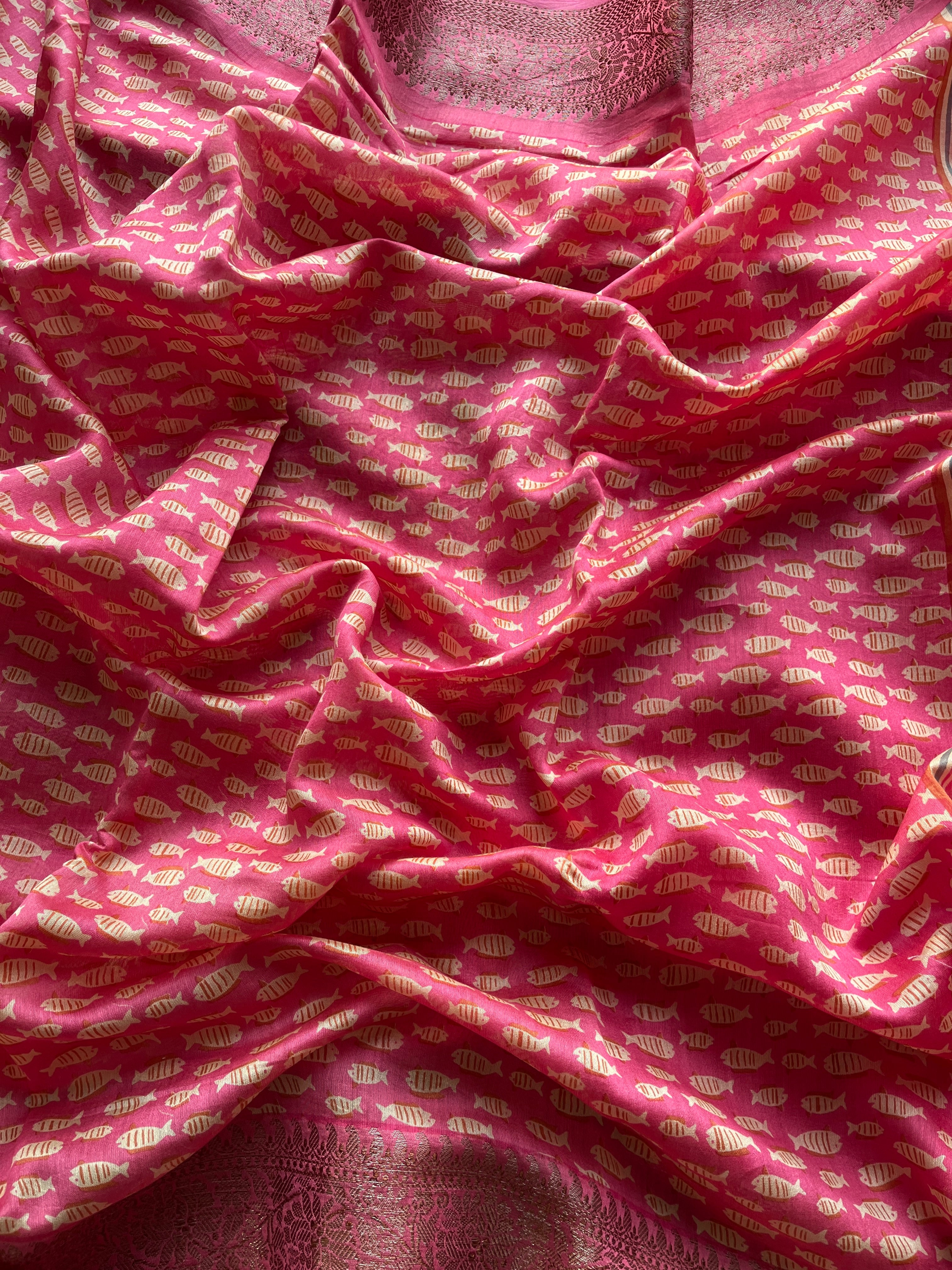 Pink fish printed Chanderi saree
