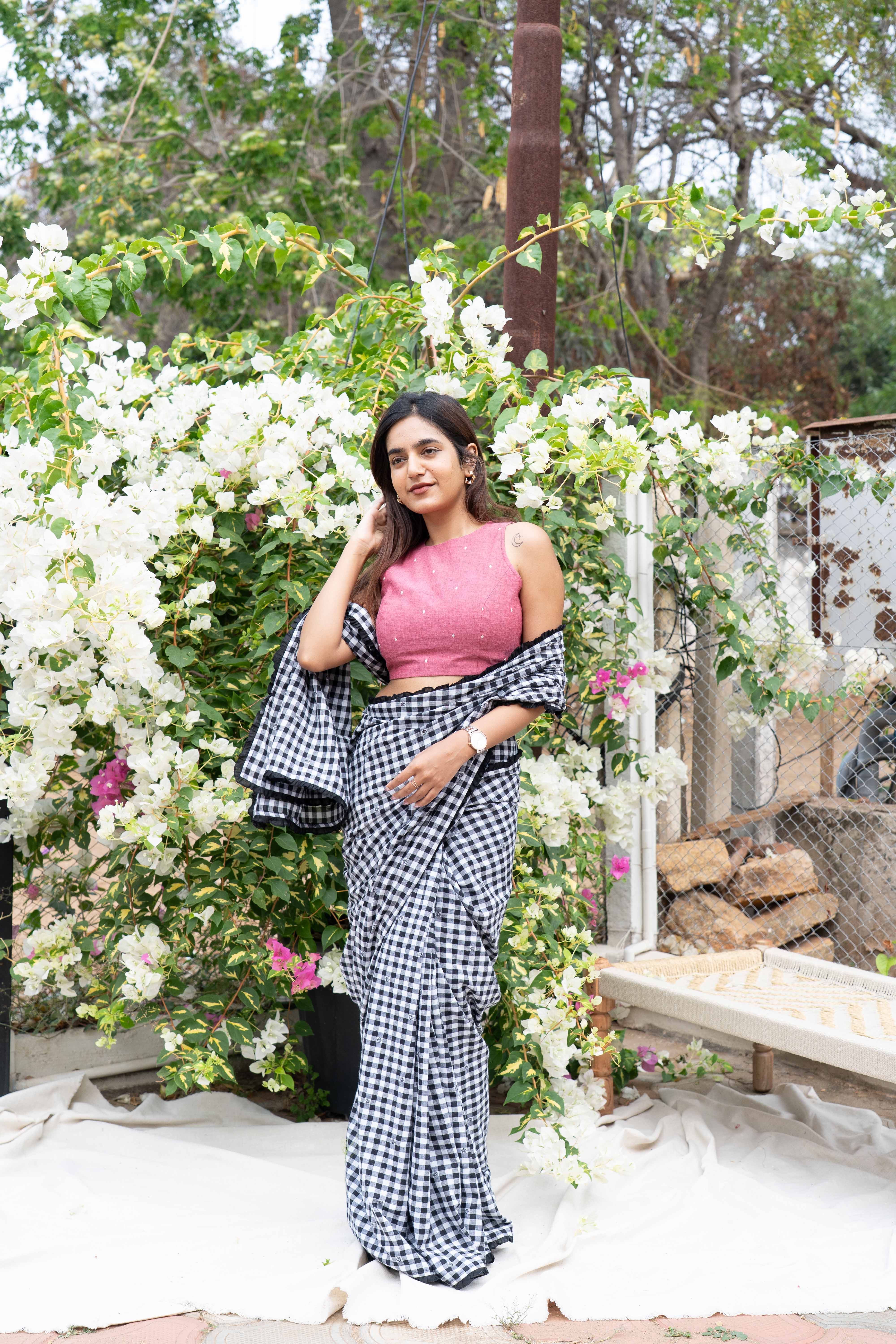 Noir Kattam saree