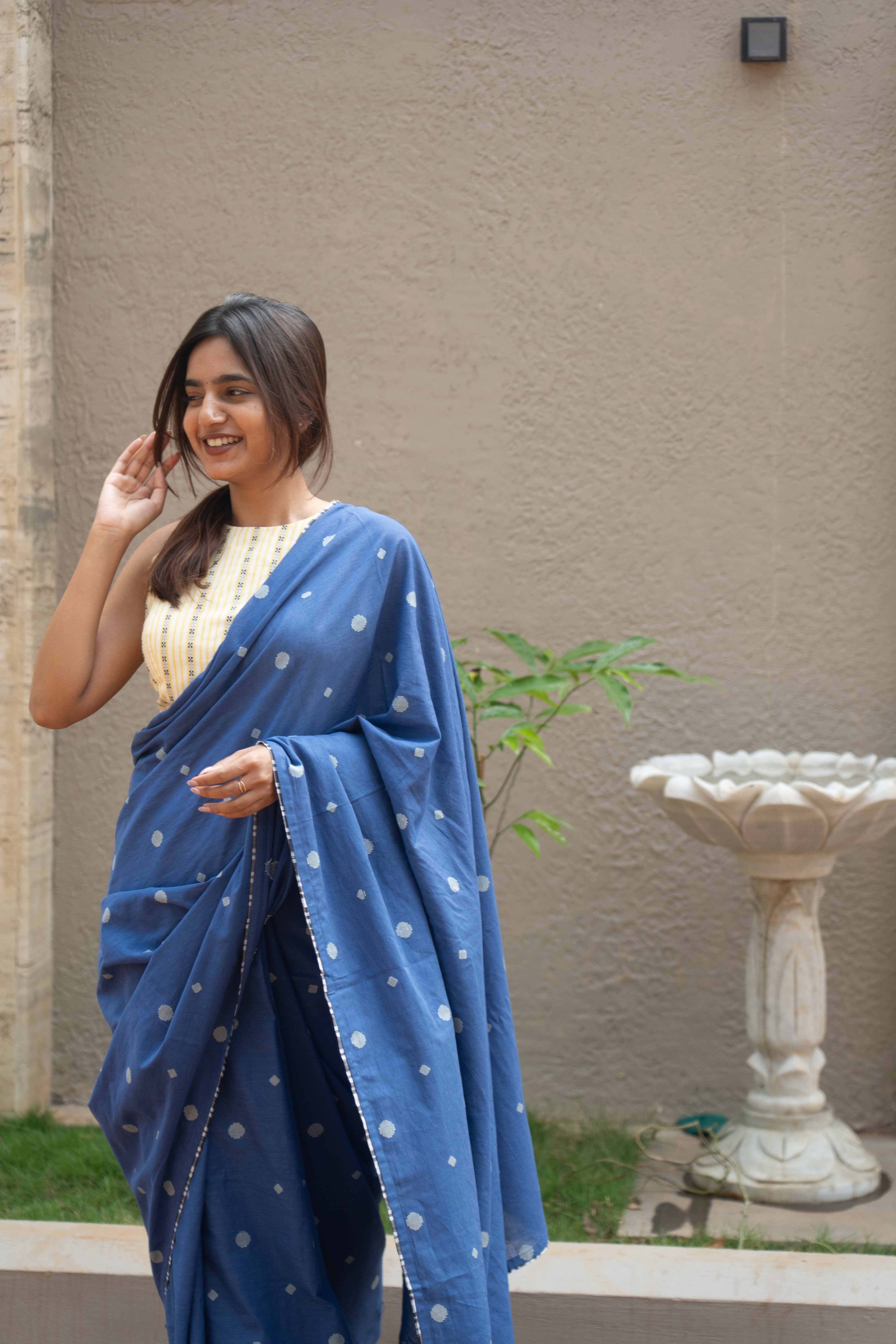 Neel tuli saree