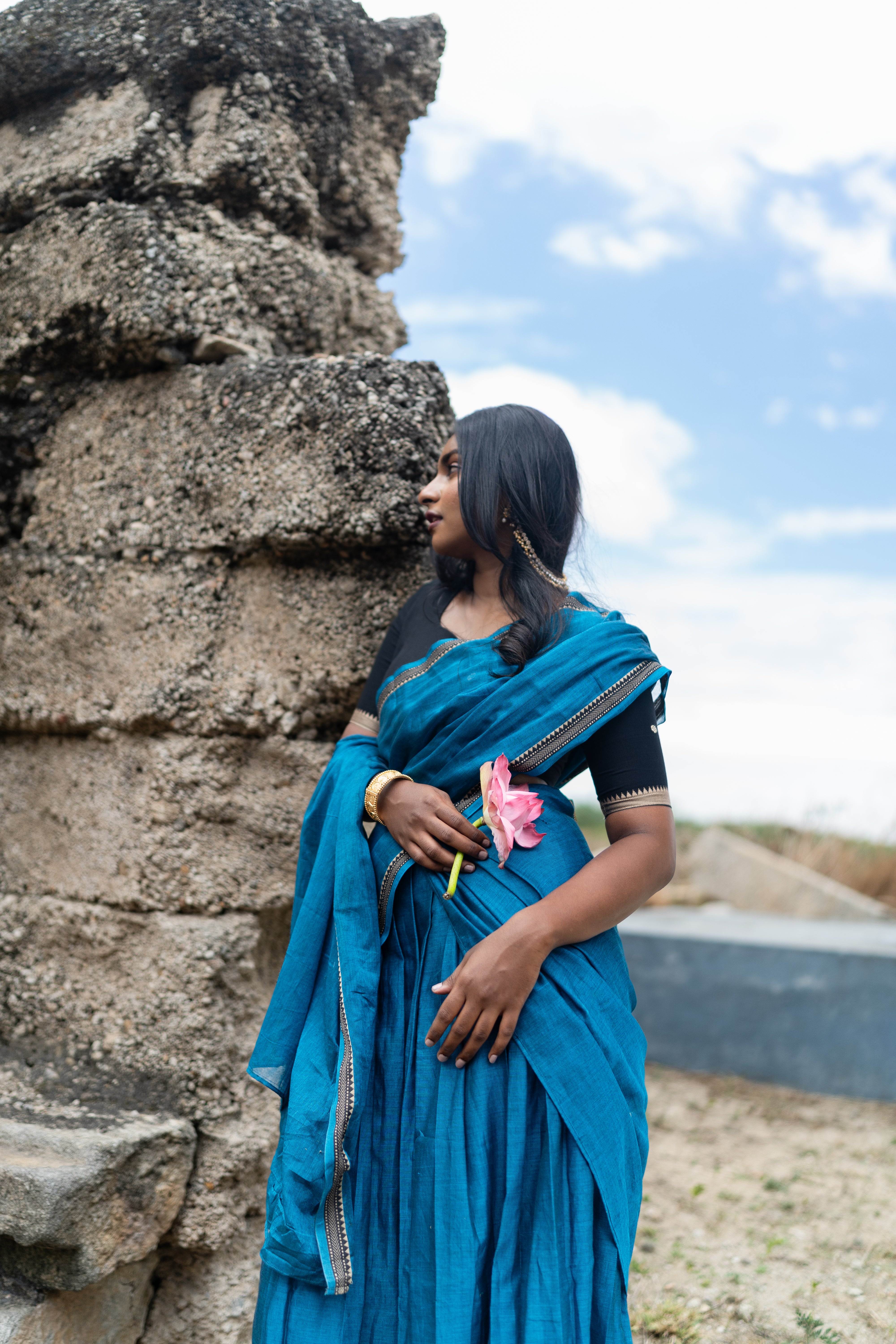 Neela Half Saree