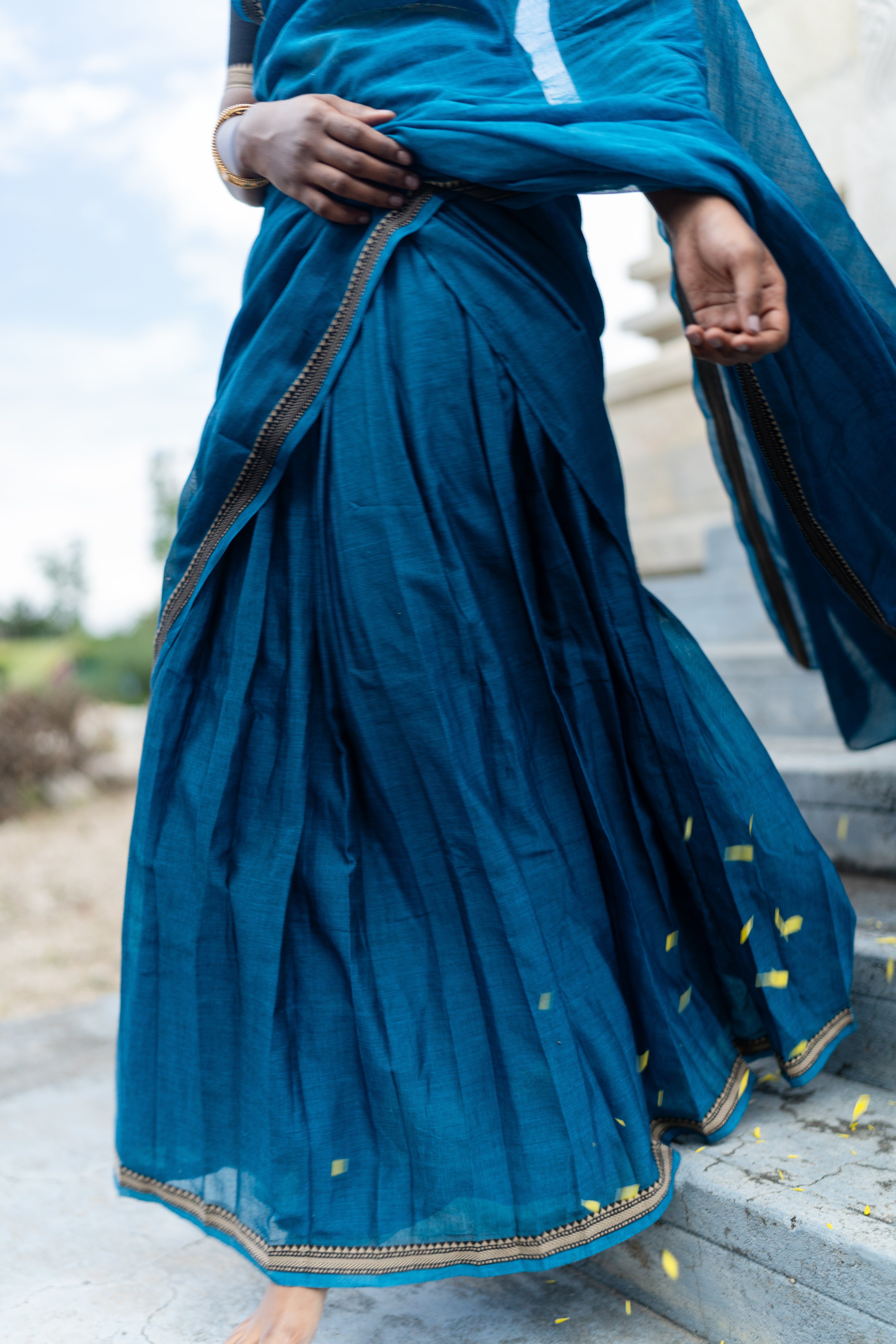 Neela Half Saree