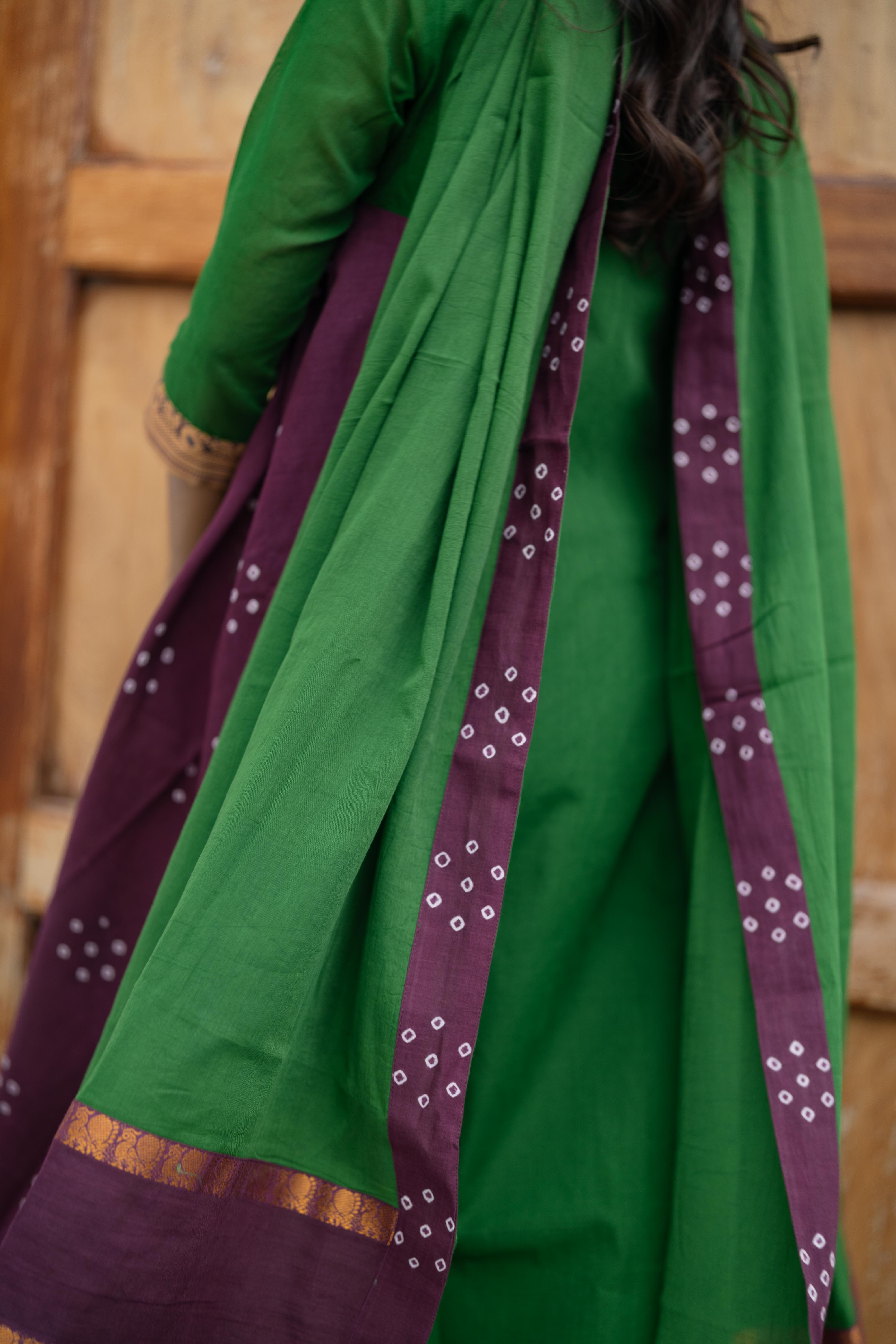 Kathiripoo Anarkali Set