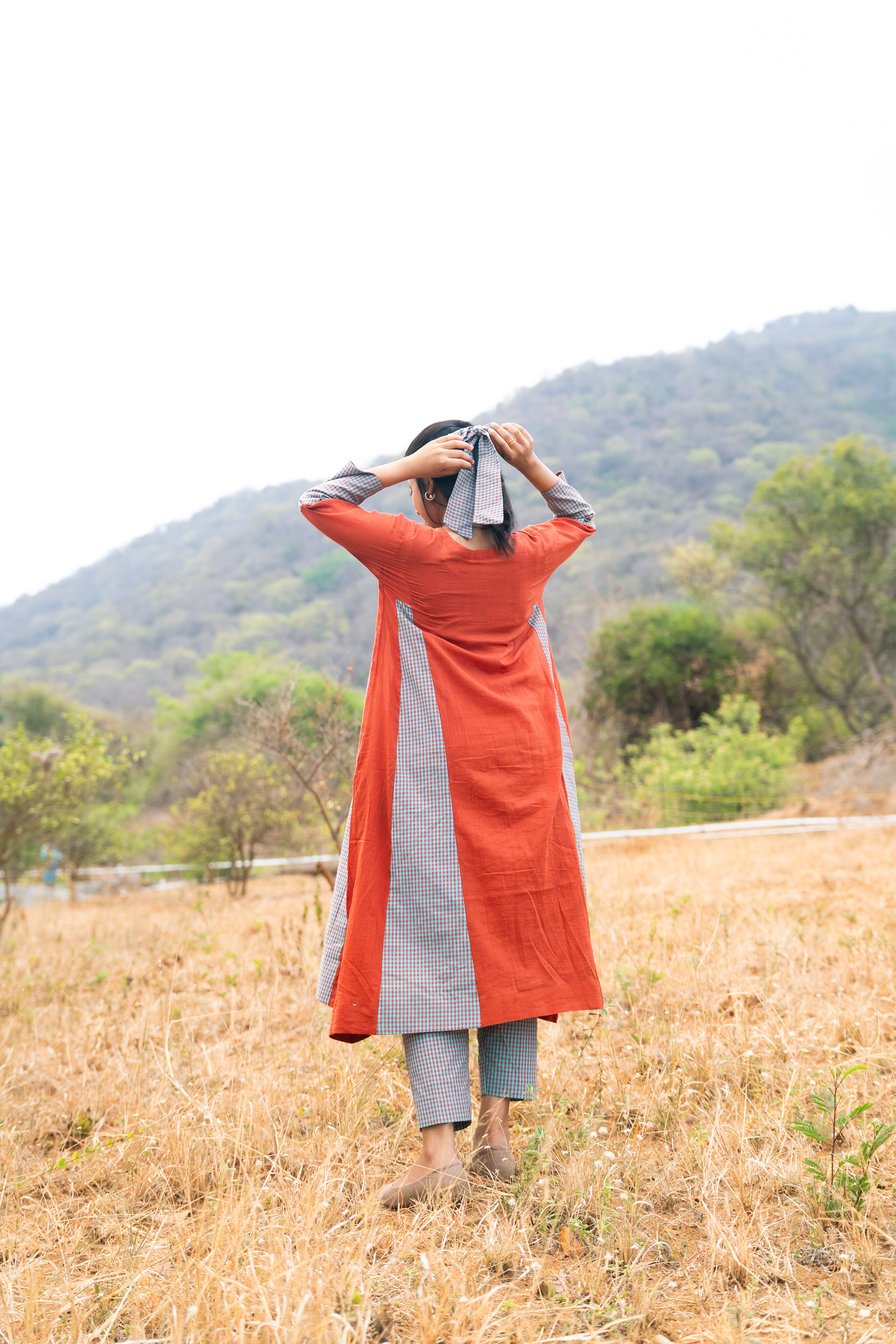Kanakambaram kurta set