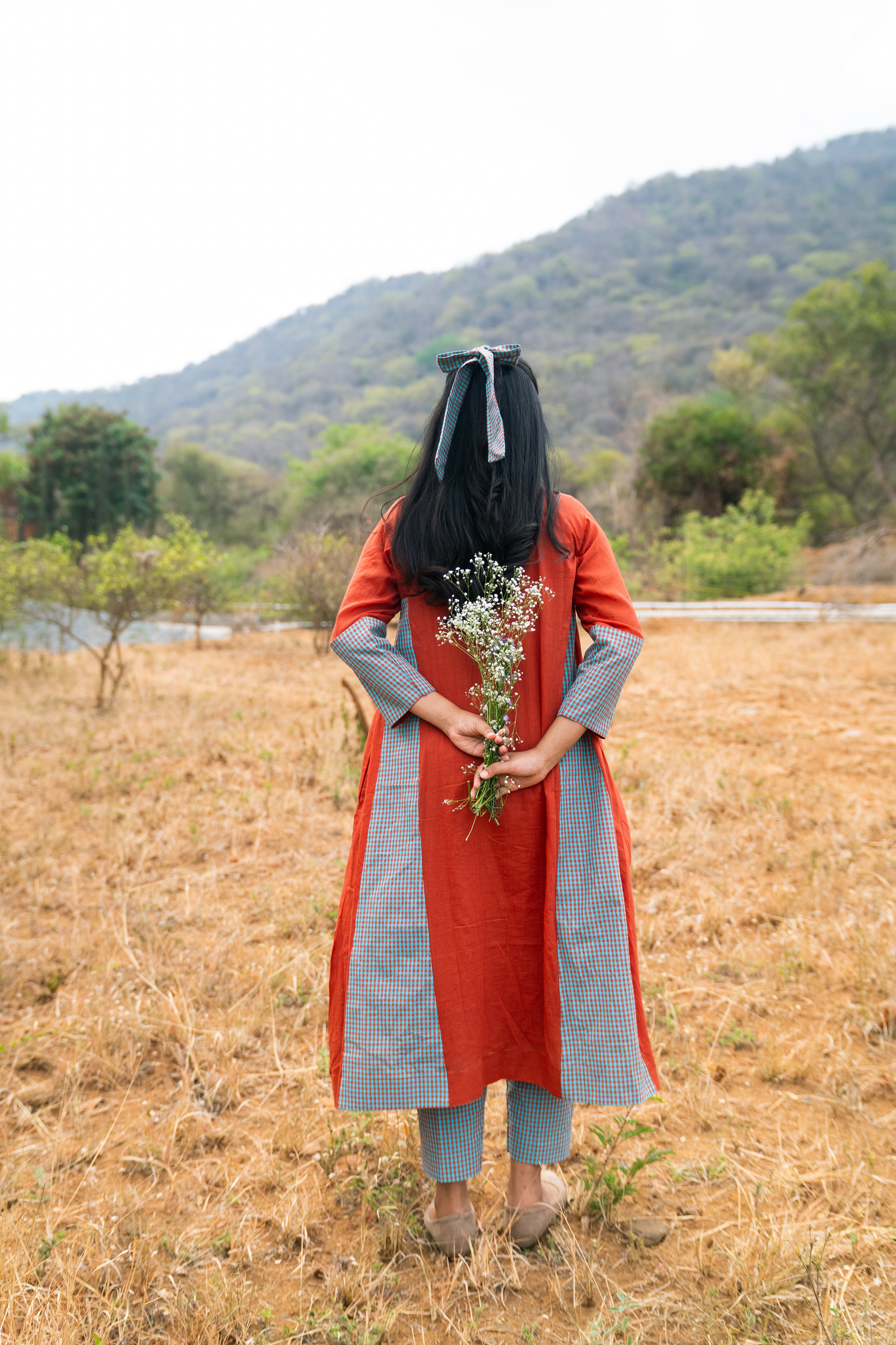 Kanakambaram kurta set
