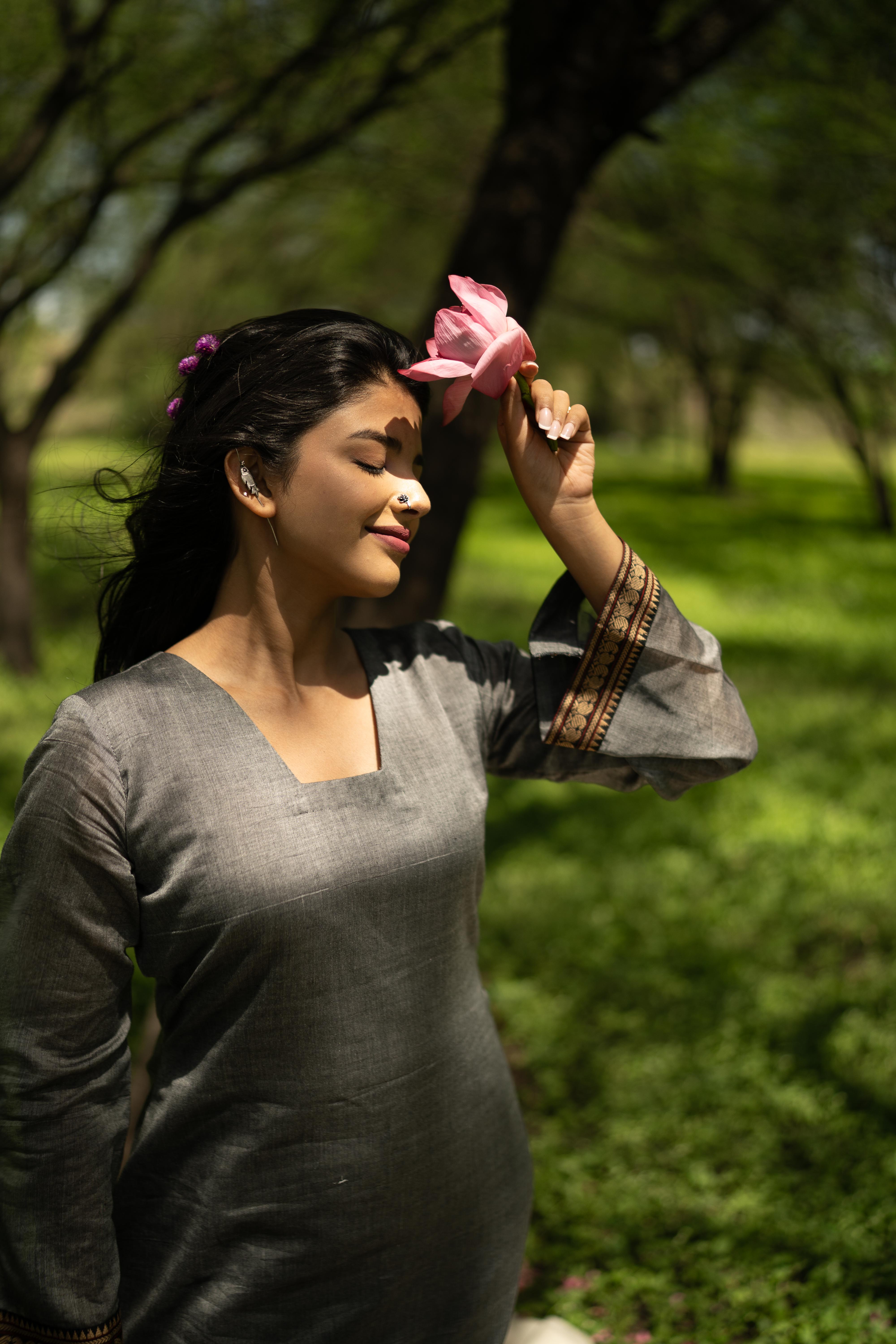 Grey Malar Narayanpet Cotton Top & Dupatta Set
