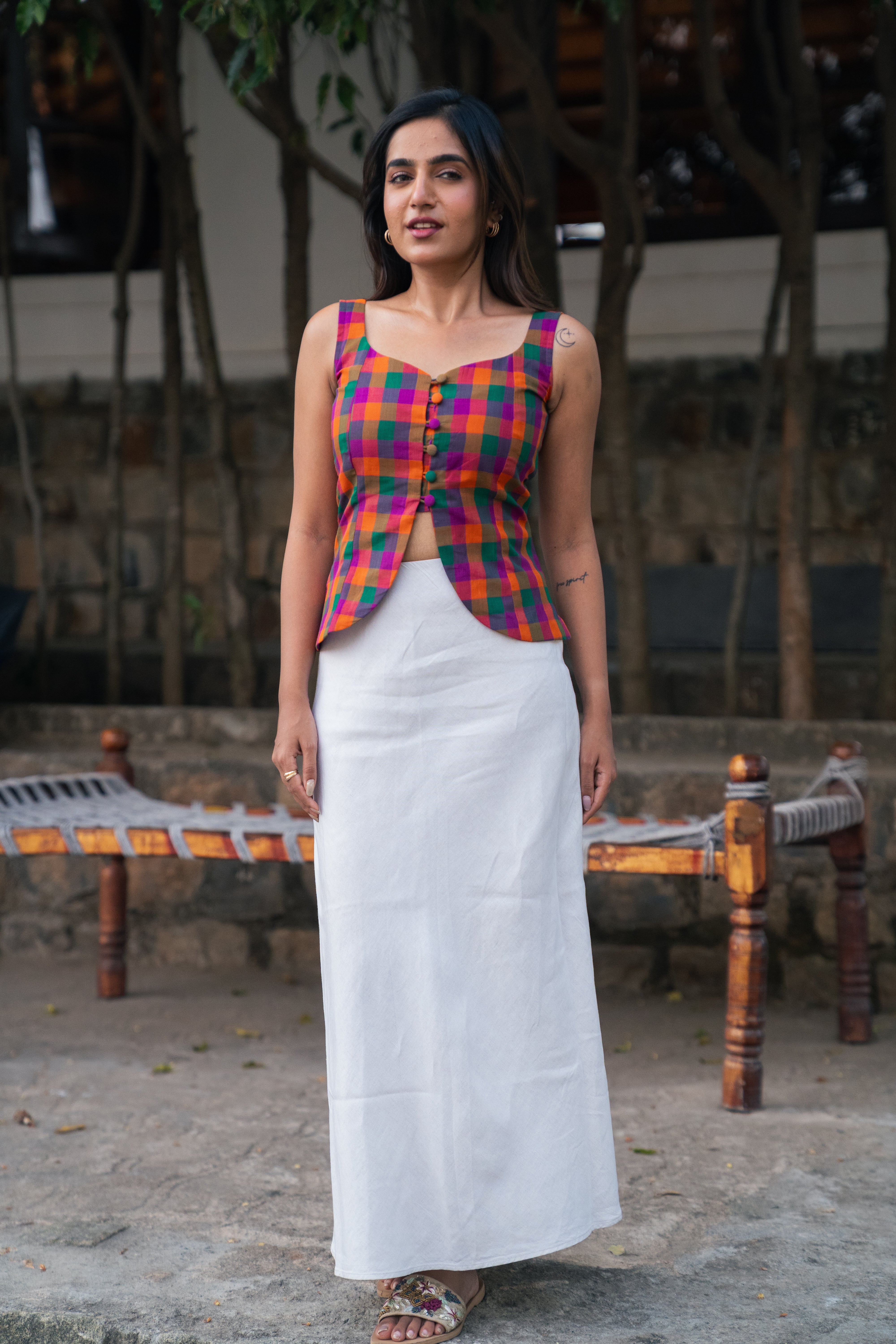 Pazhum Pazhamum Mira Corset