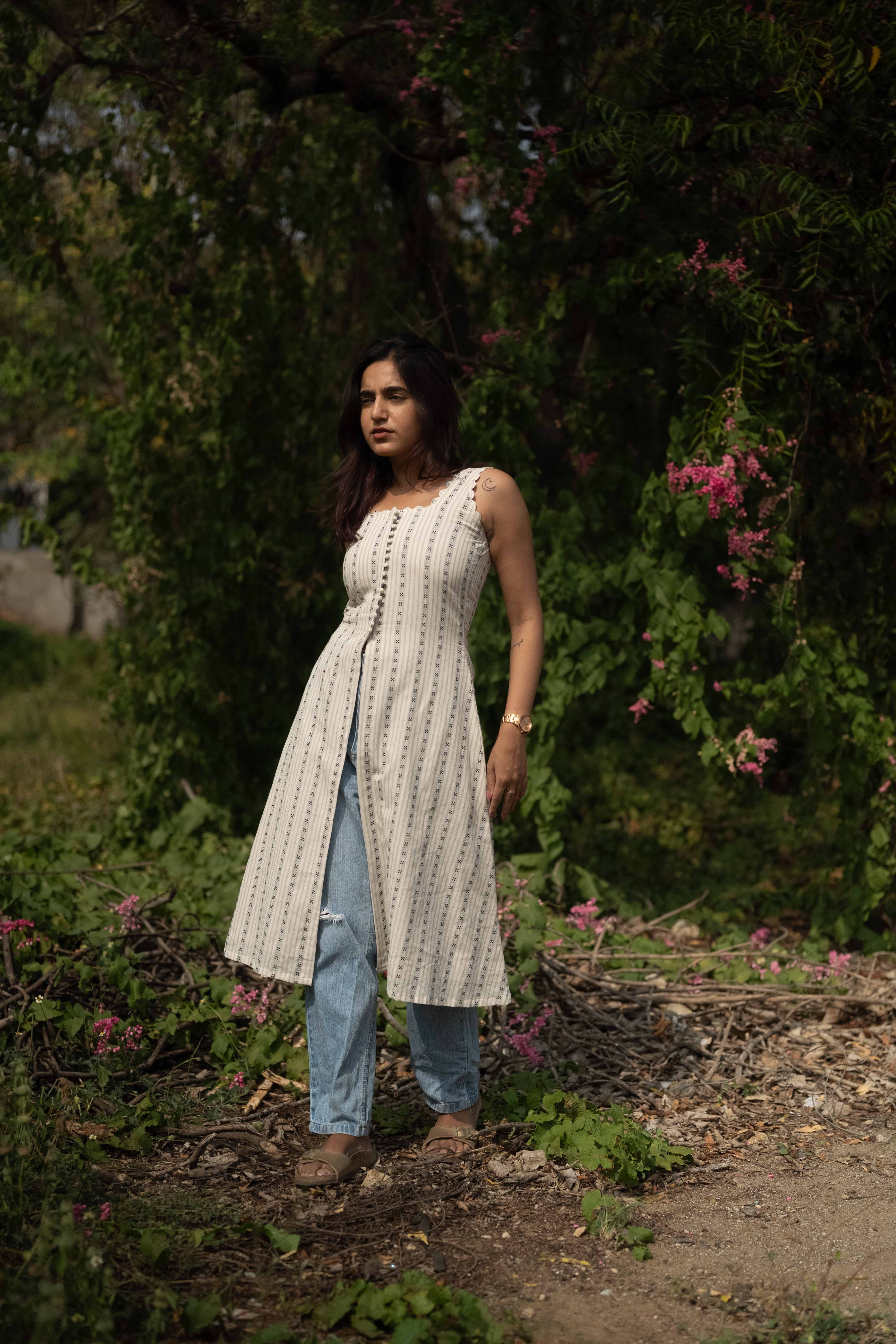 White Scallop Cotton Kurta