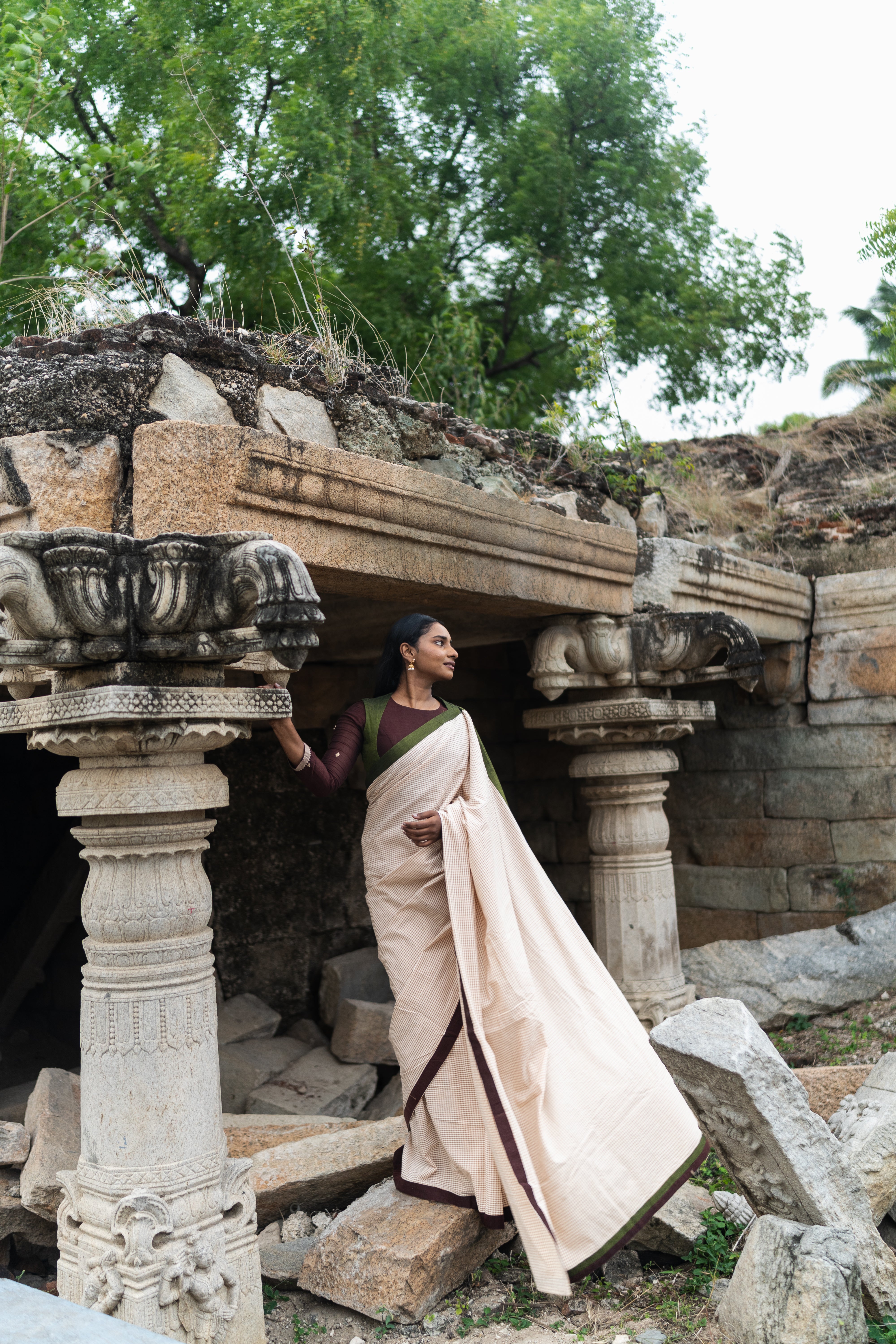 Yazh Checked Saree