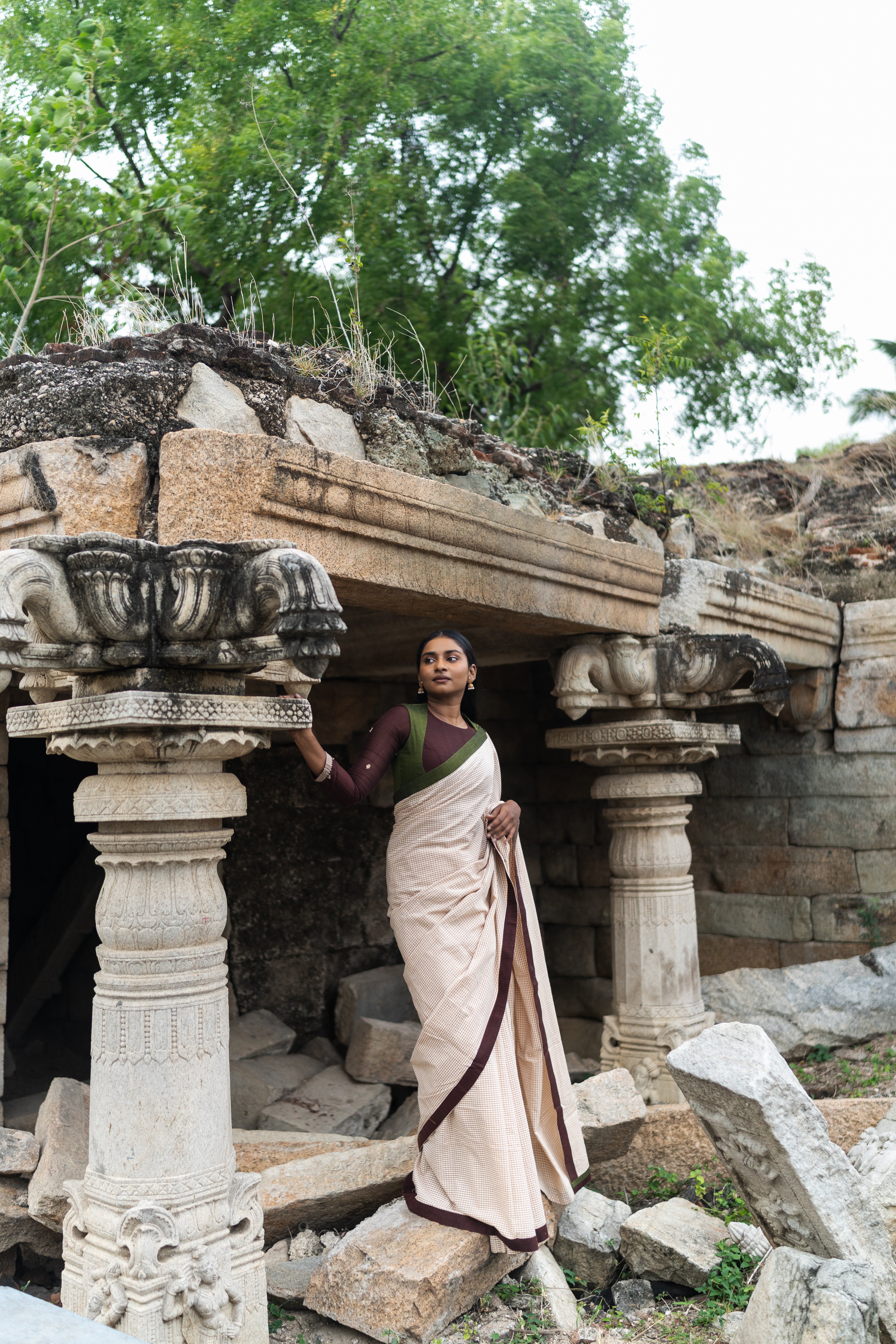 Yazh Checked Saree