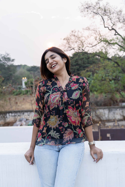 Noir Garden Top