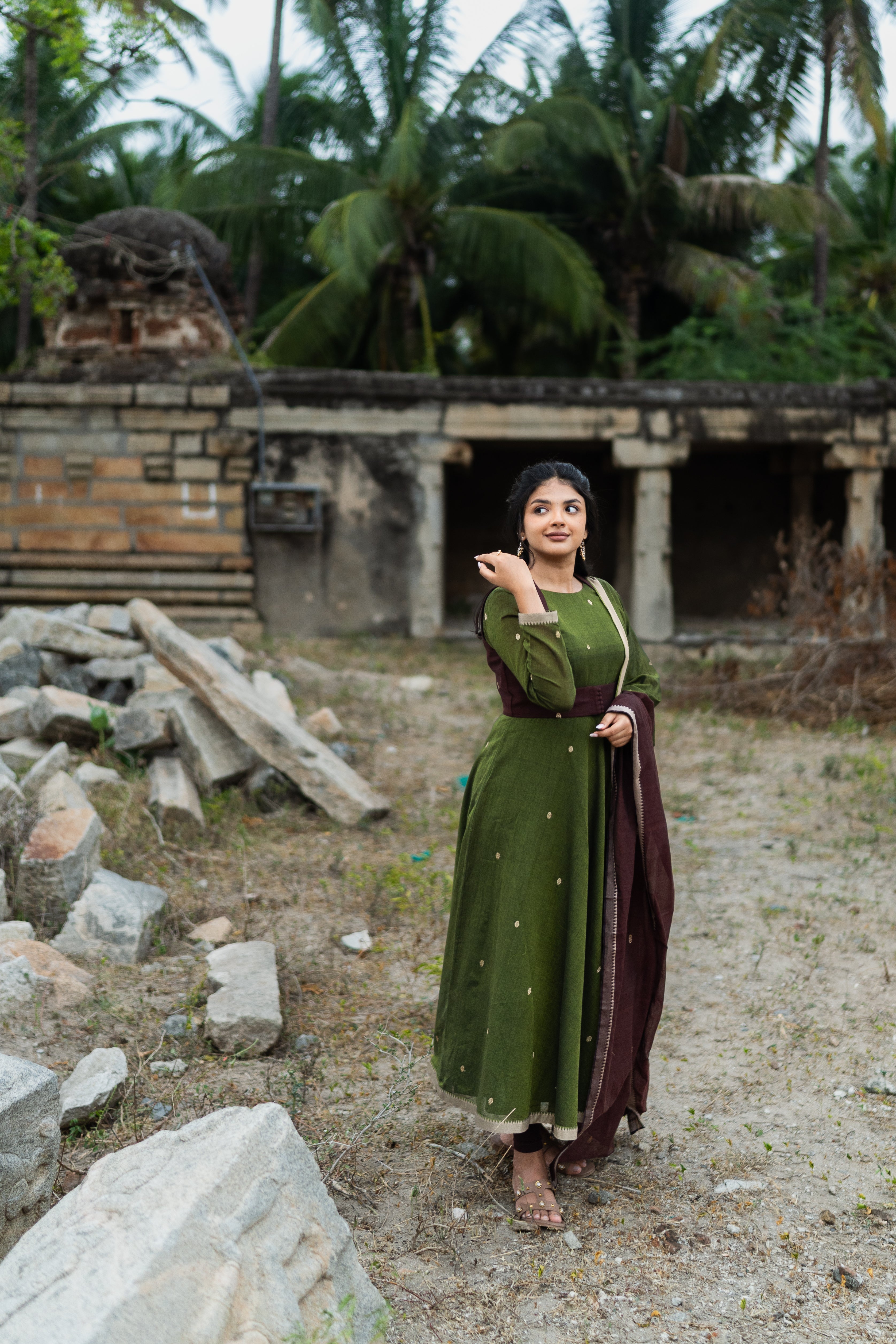 Yazhi Anarkali Set (Top & Dupatta)