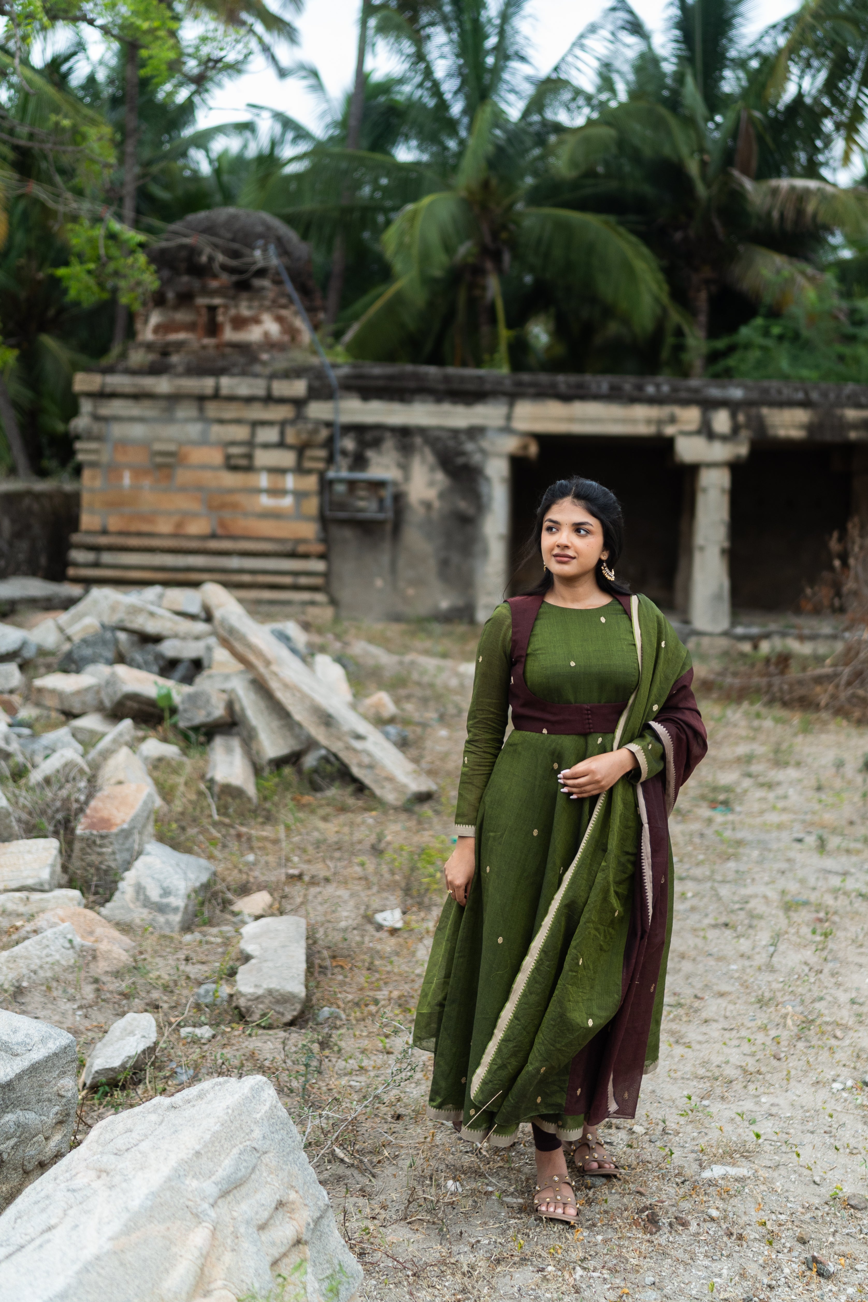 Yazhi Anarkali Set (Top & Dupatta)