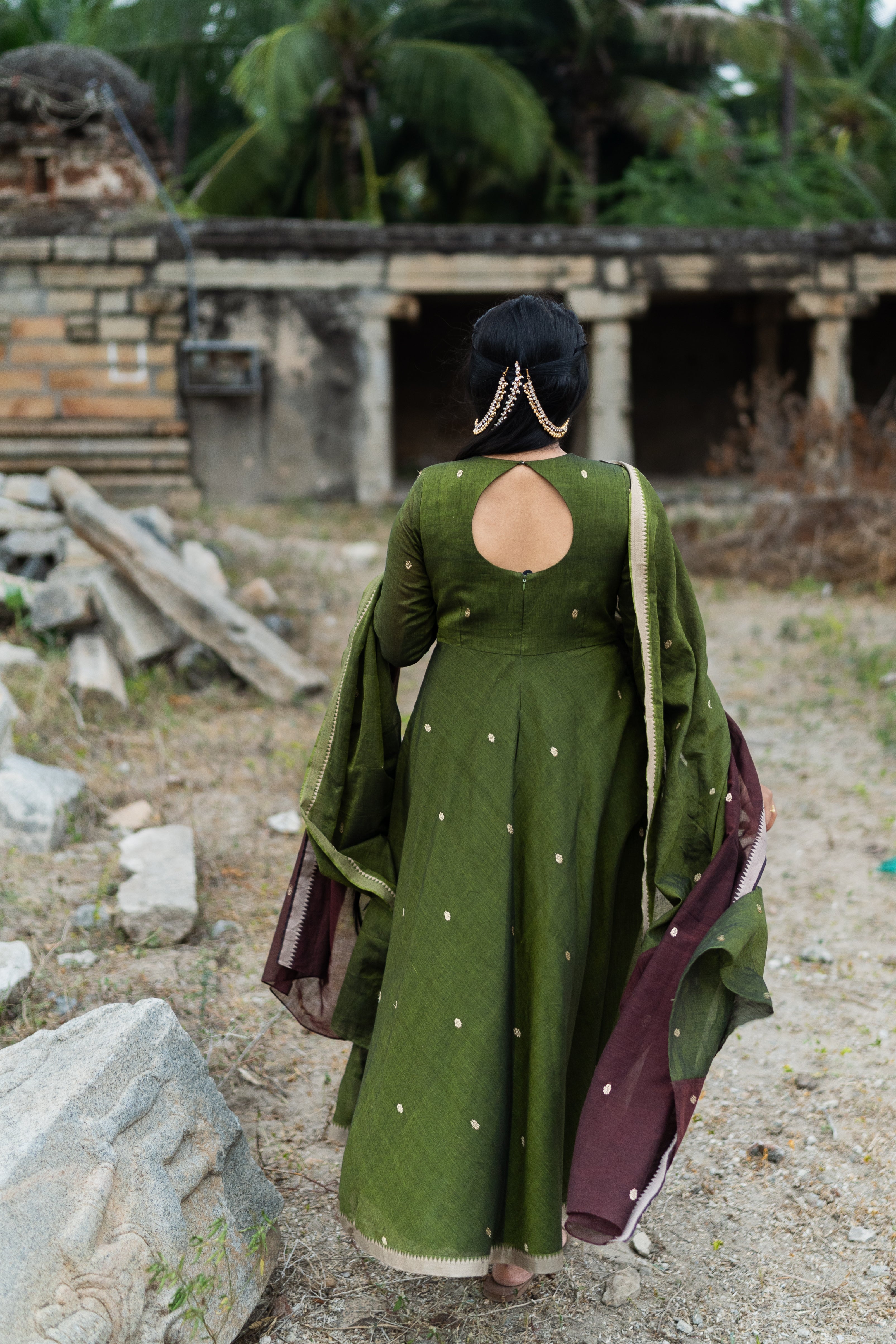 Yazhi Anarkali Set (Top & Dupatta)