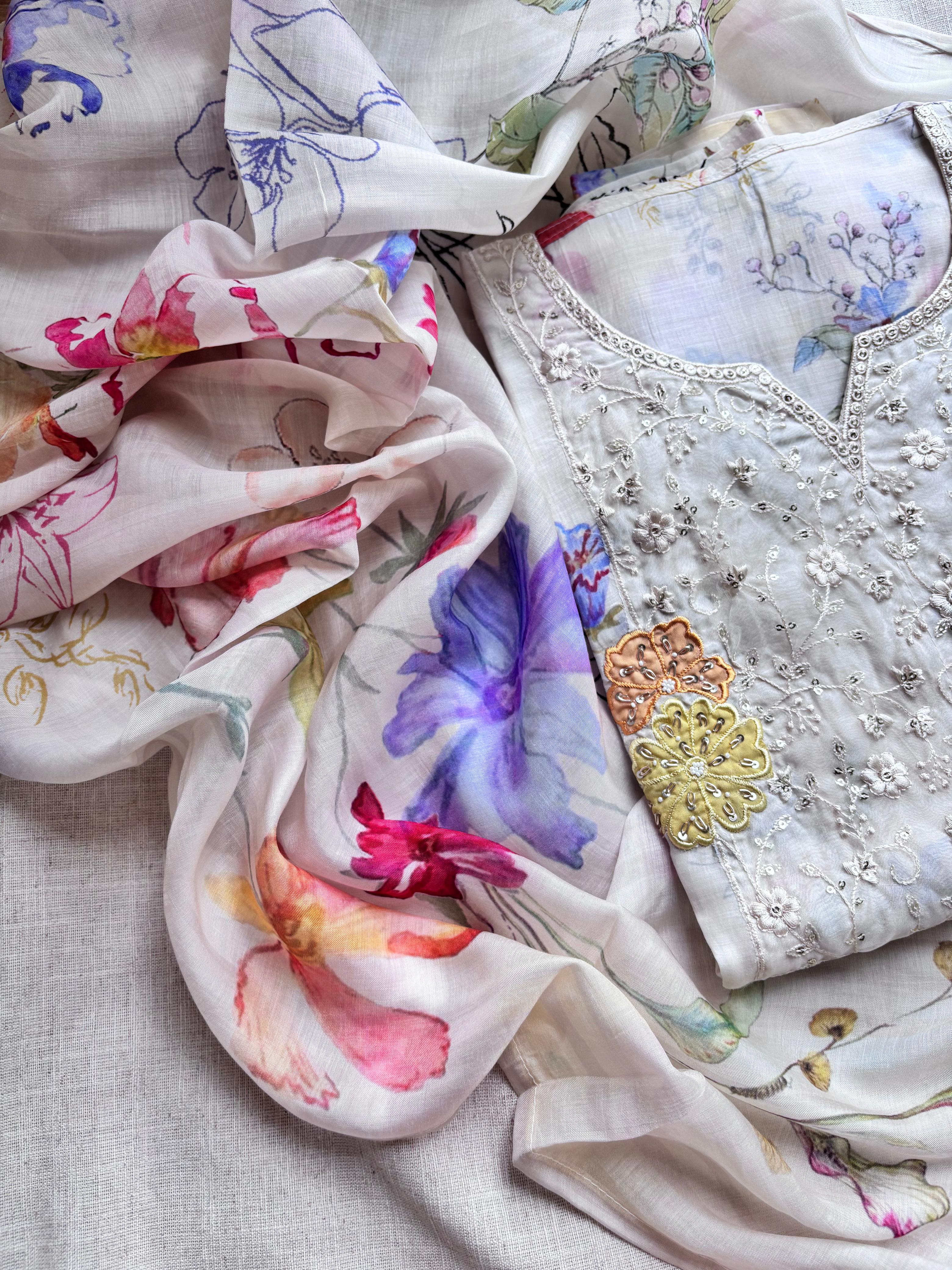 Breezy floral Muslin Silk Semi Stitched salwar suits