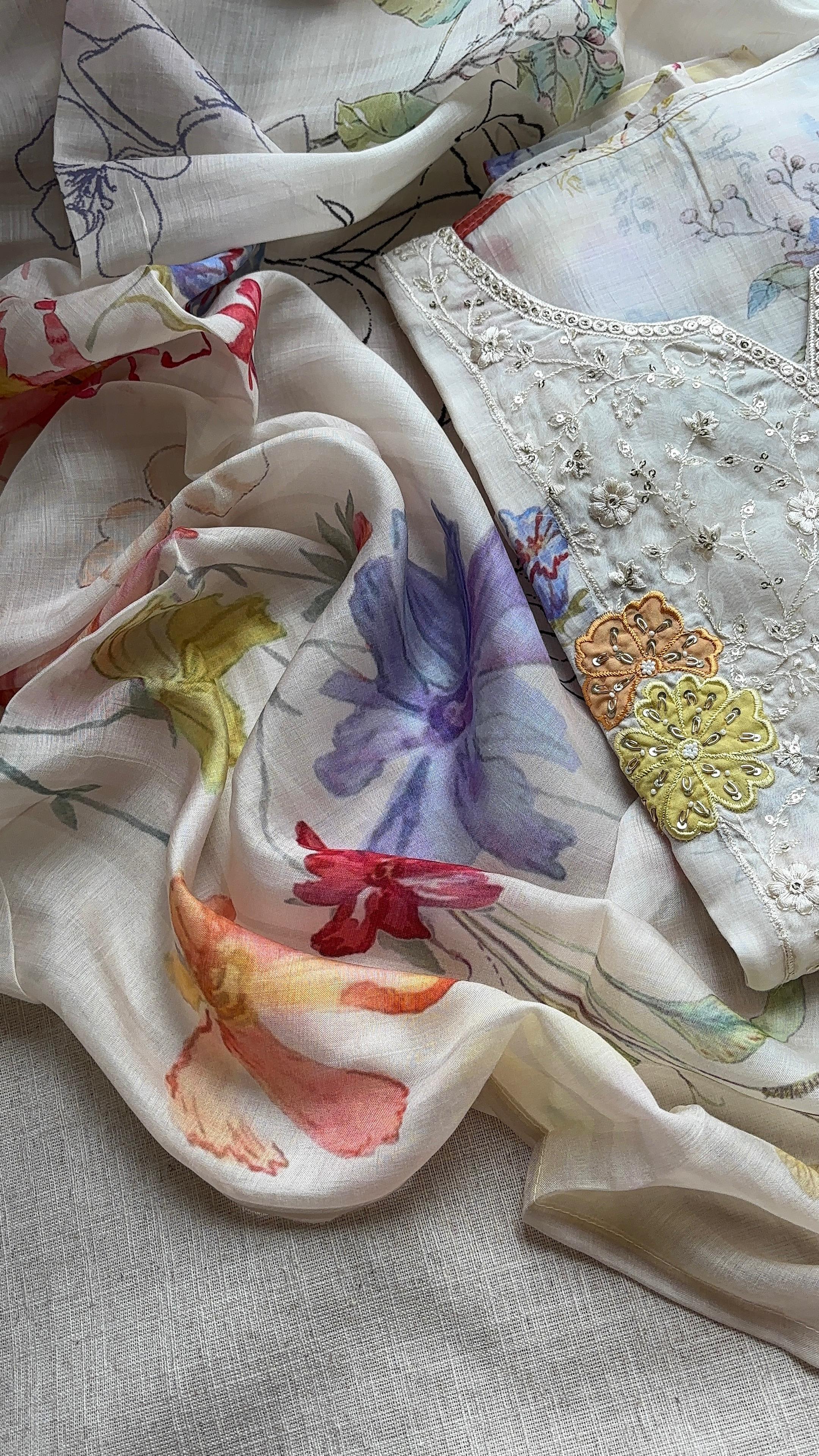 Breezy floral Muslin Silk Semi Stitched salwar suits