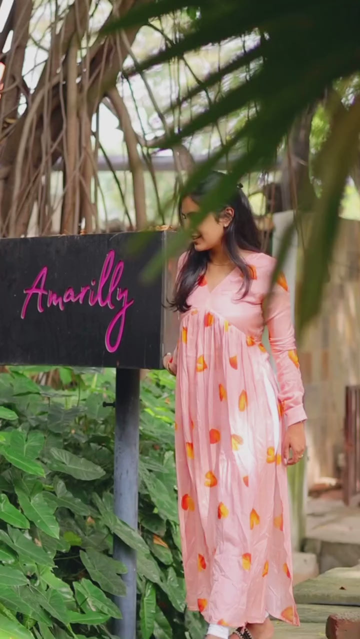 Pink Leaf Alia cut made out of pure muslin fabric